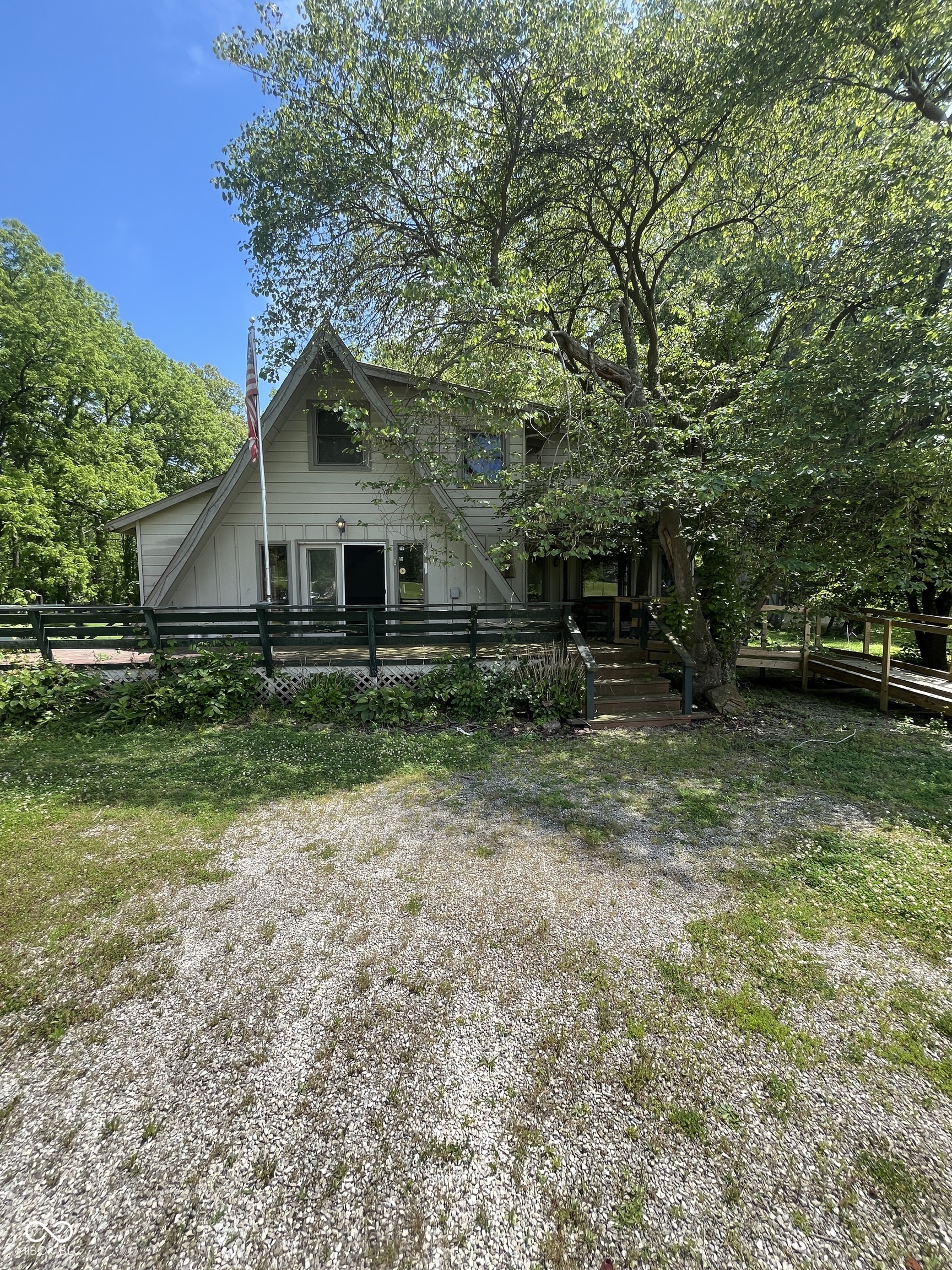 4007 E State Road 46 Property Photo 1