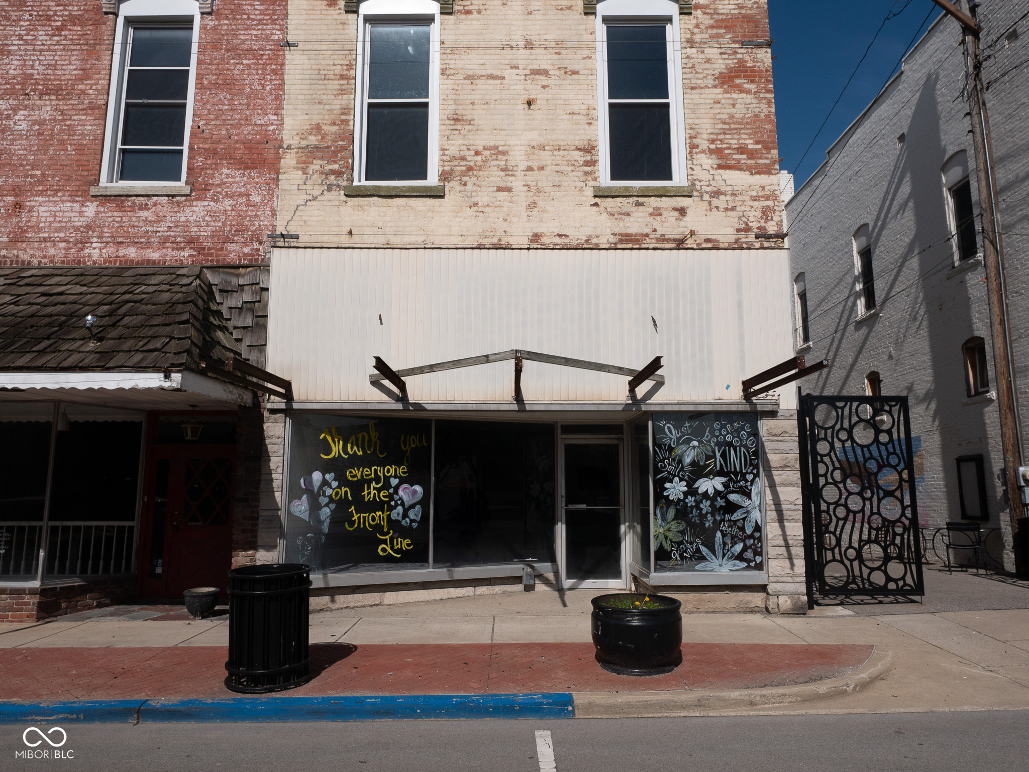 112 S Anderson Street Property Photo 1