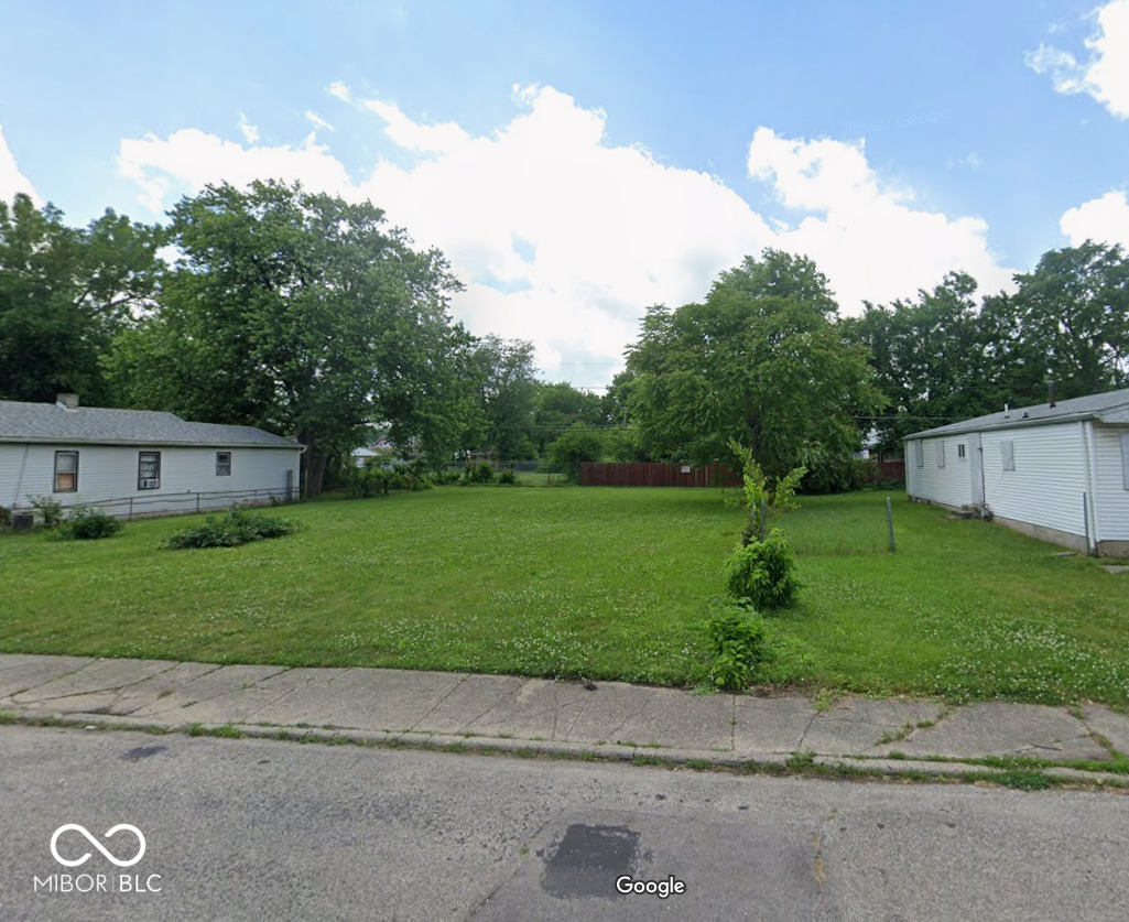 944 Lynn Street Property Photo 1