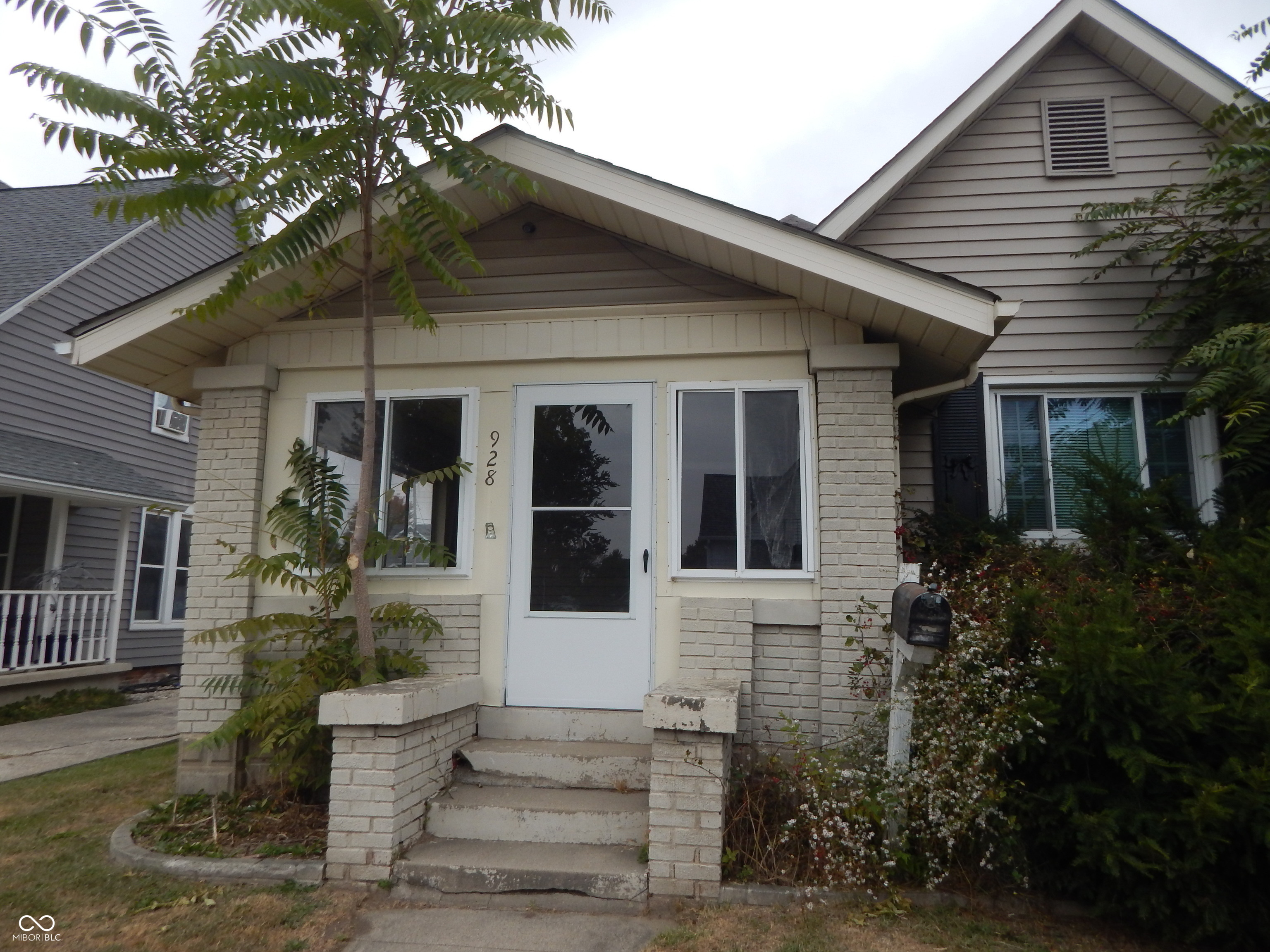 928 S A Street
