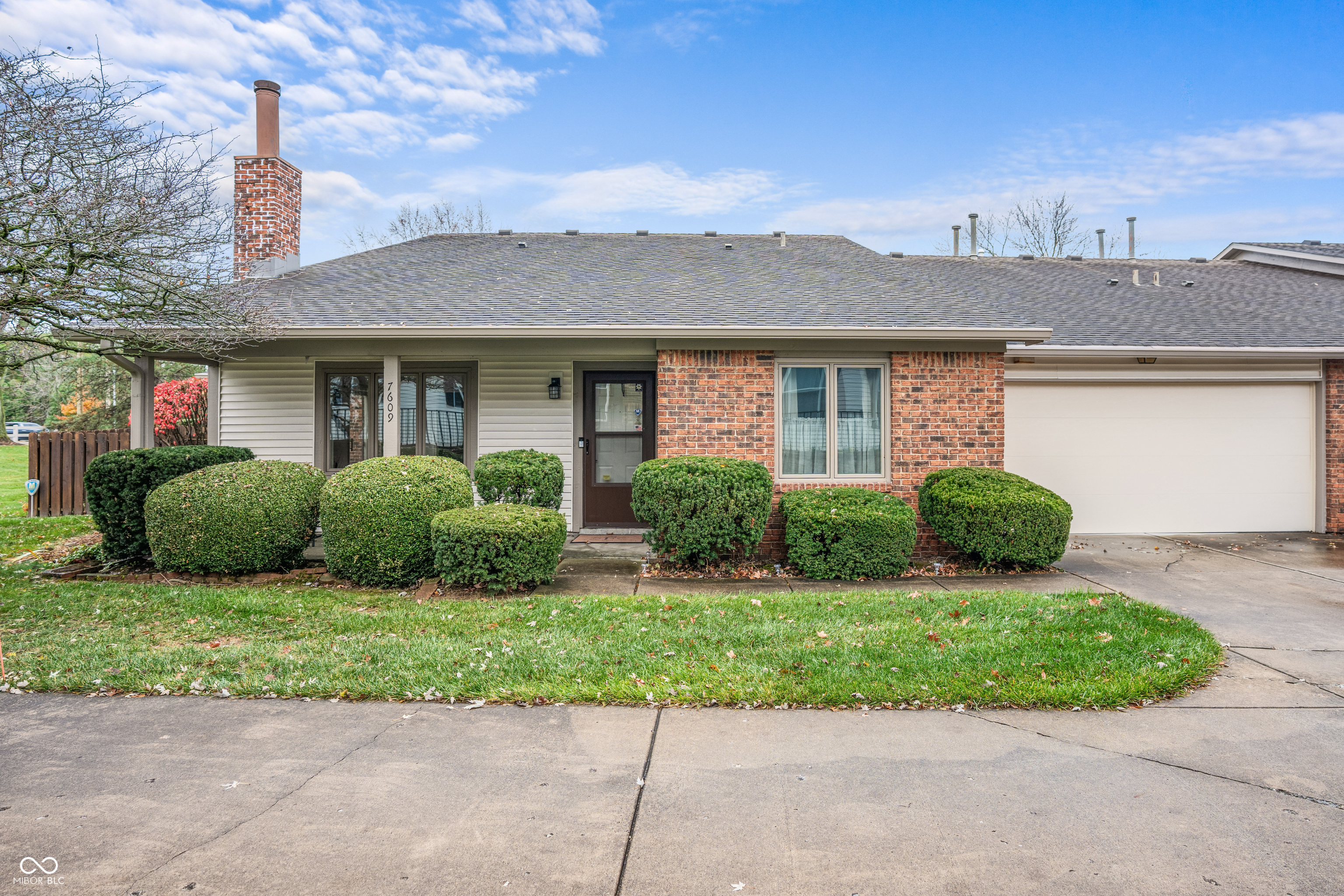 7609 Farm View Circle Property Photo 1