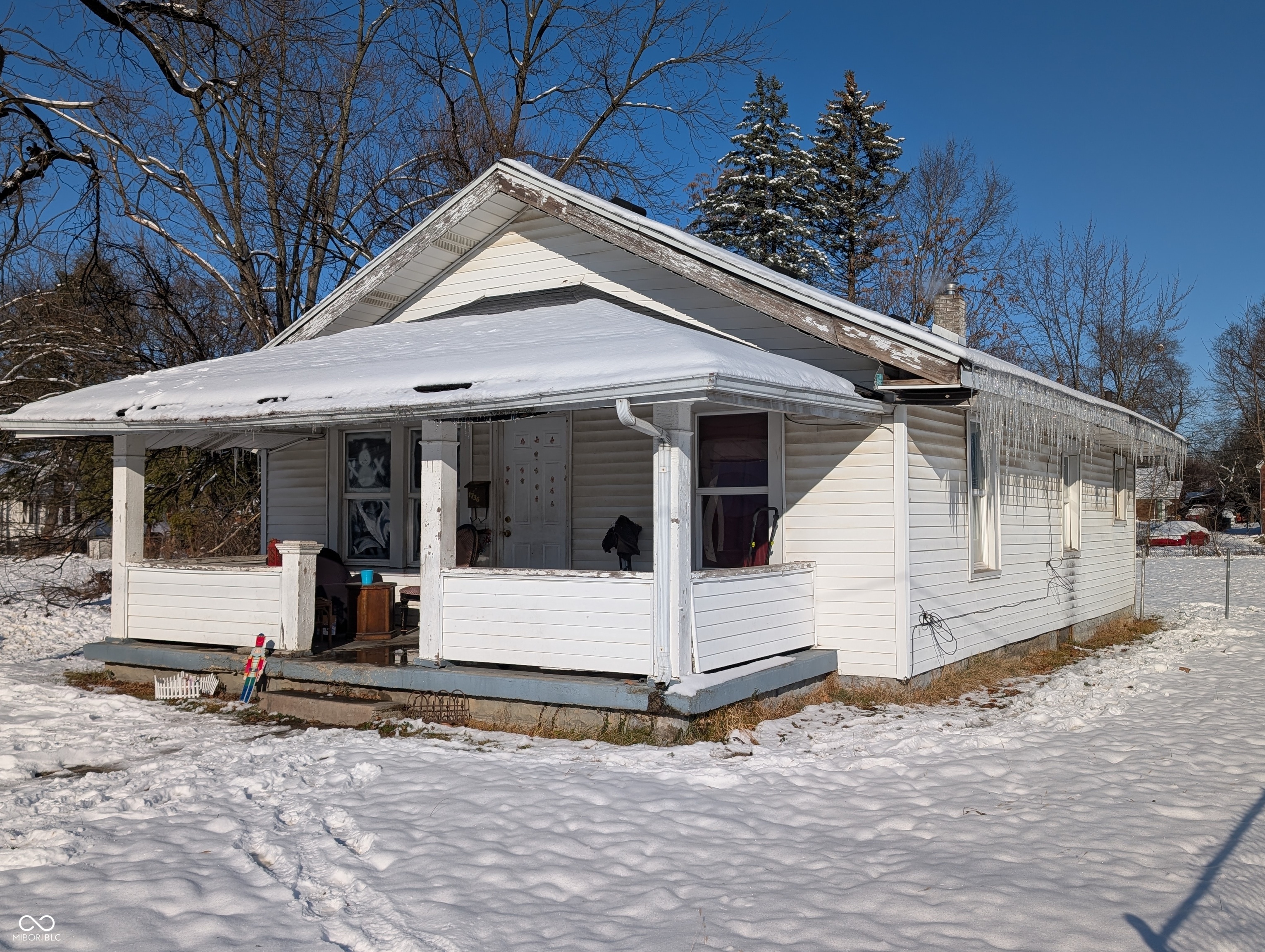1736 W 12th Street