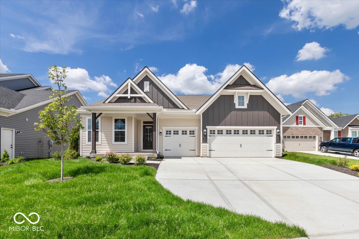 572 Firefly Court Property Photo 1