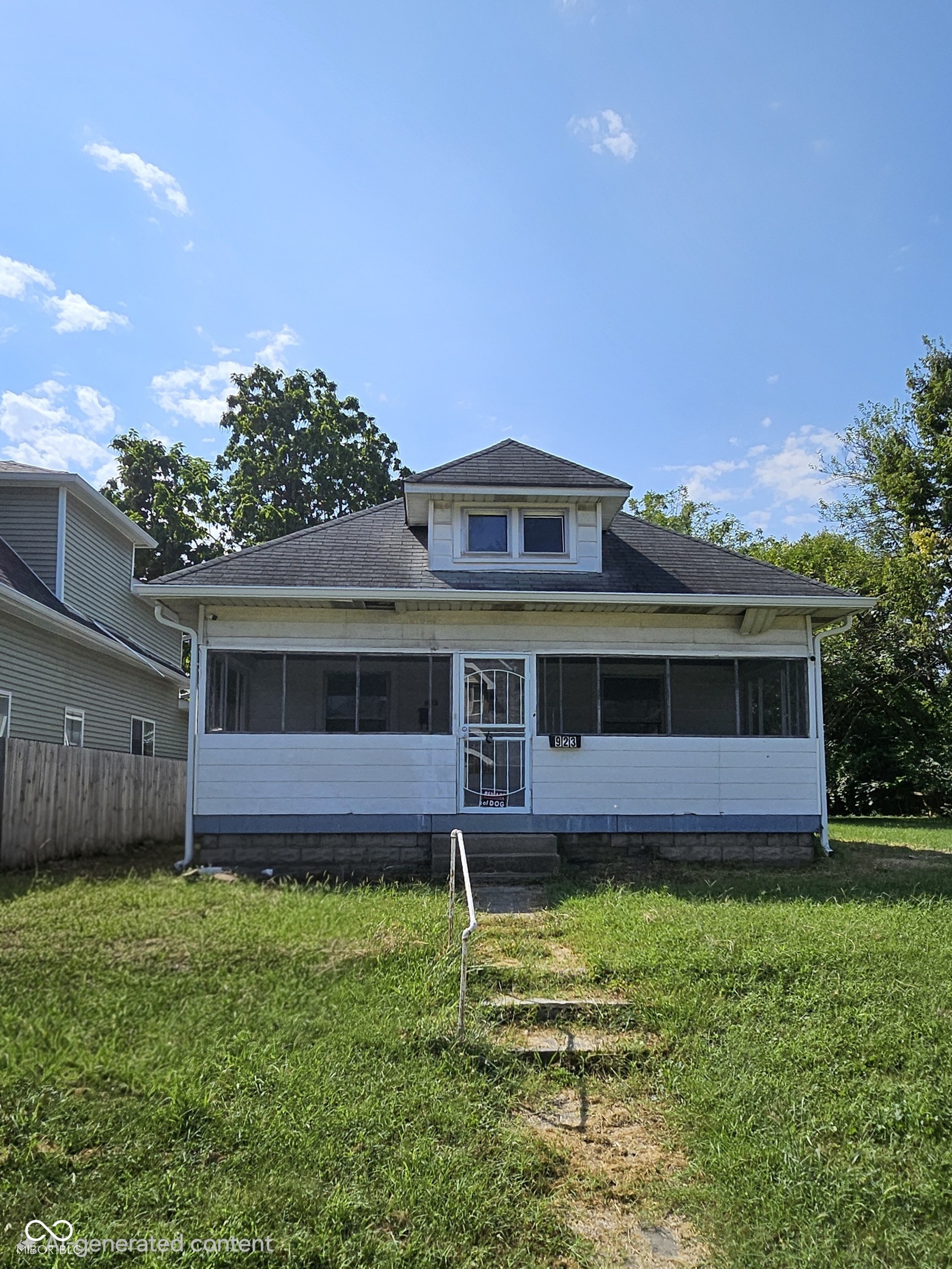 923 W 32nd Street