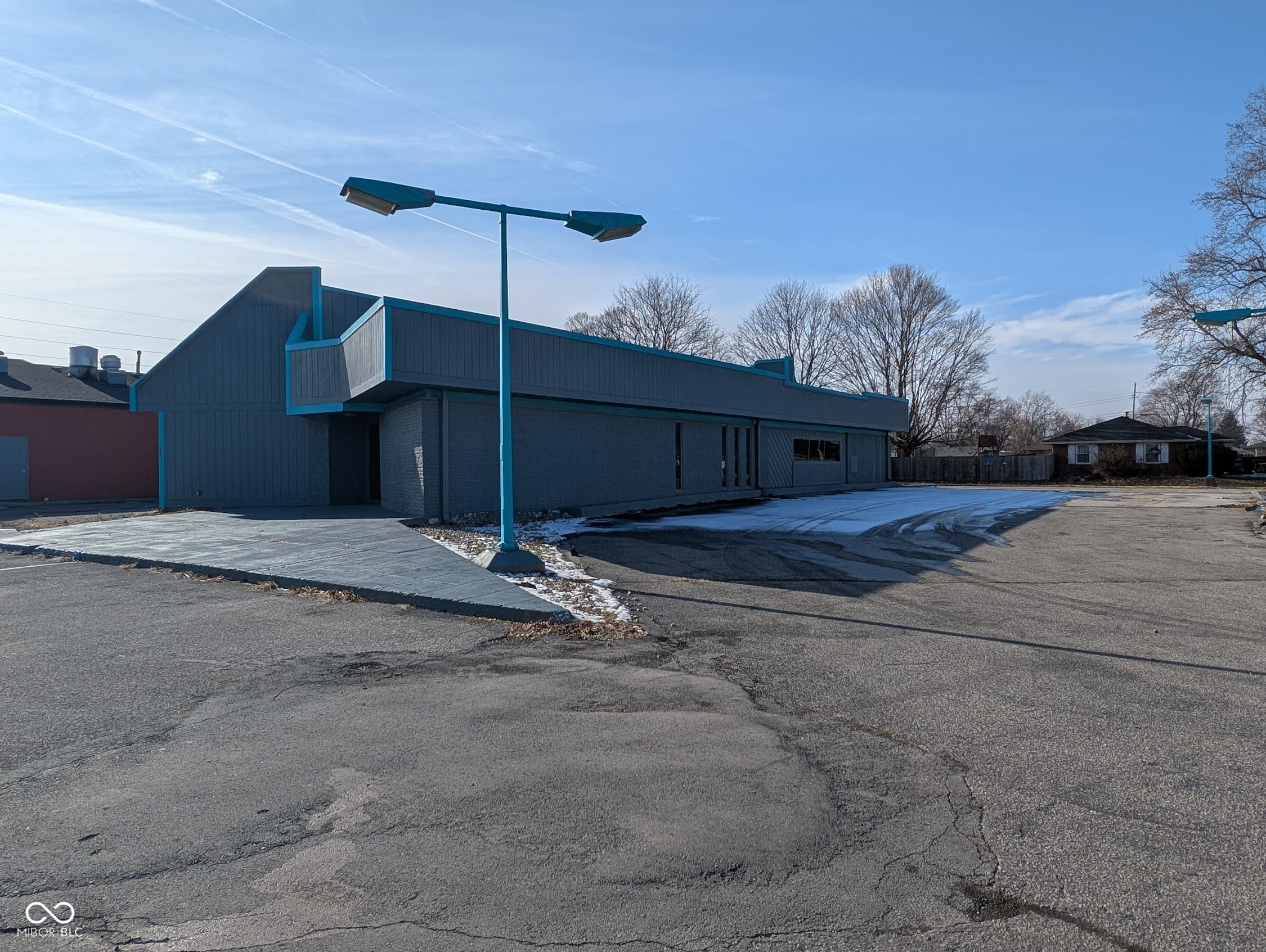 905 S Scatterfield Road Property Photo 1