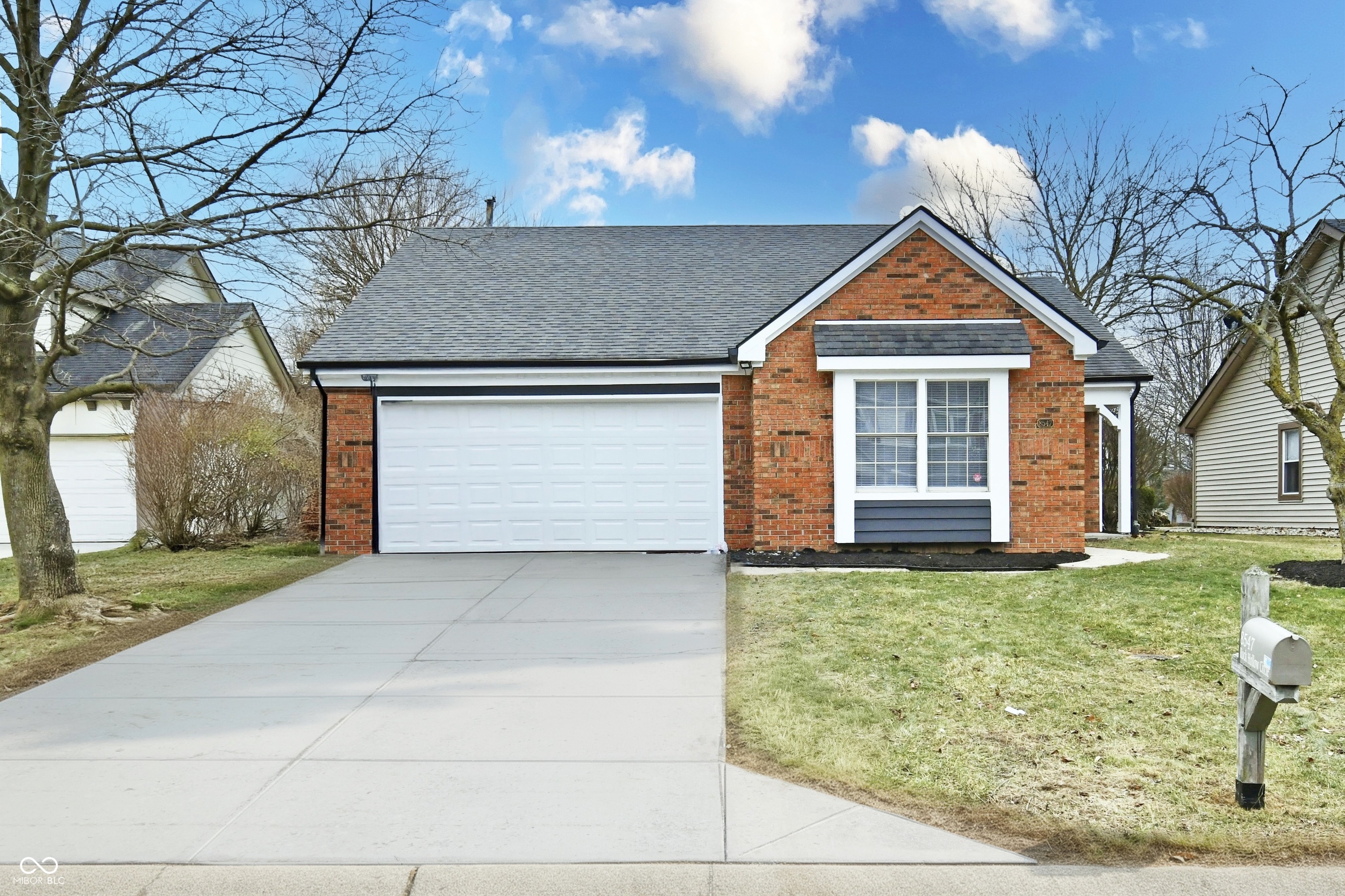 8547 Rock Hollow Circle Property Photo 1
