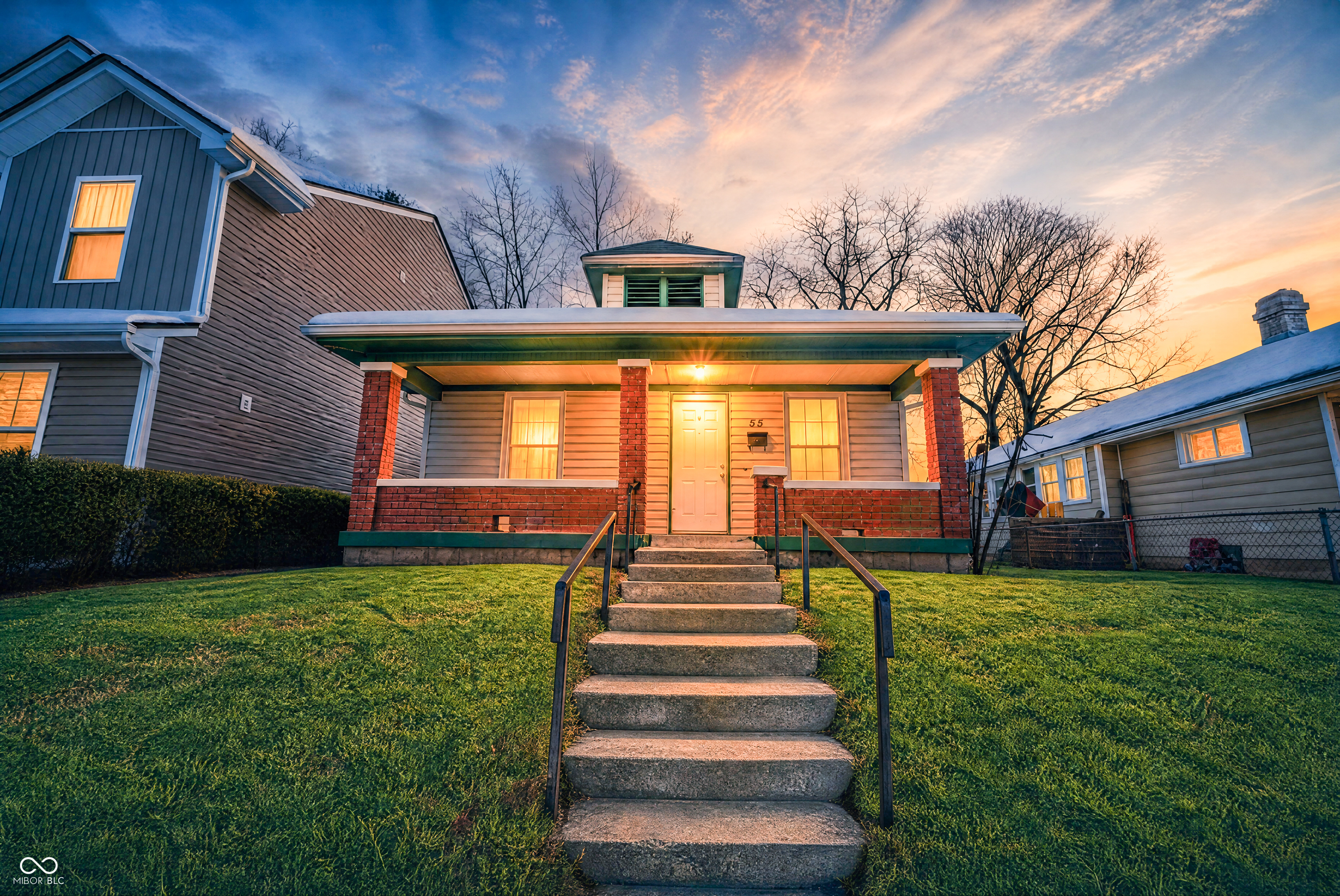 55 S Chester Avenue Property Photo 1