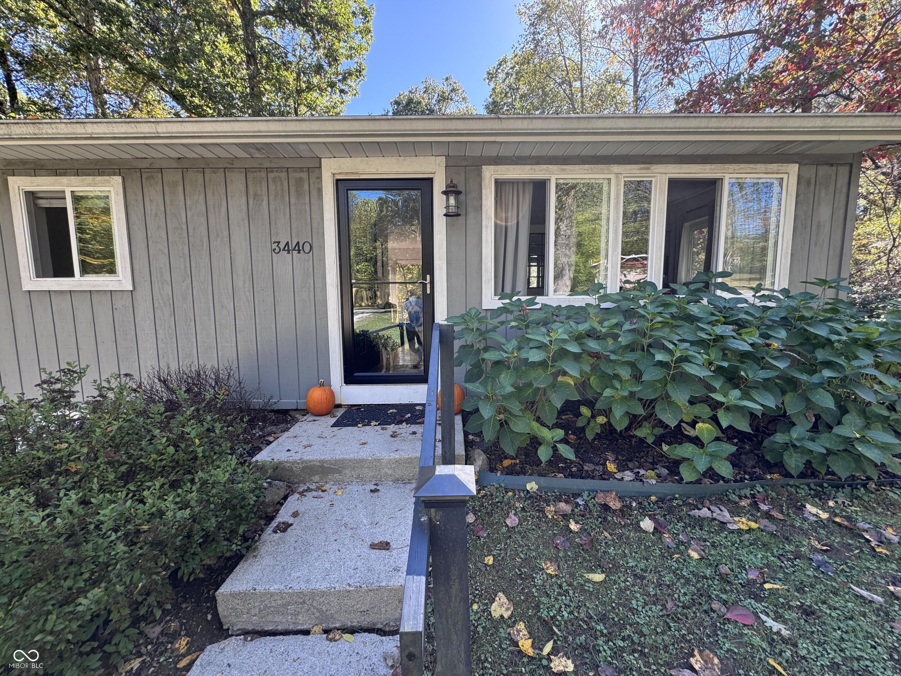 3440 N Russell Road Property Photo 1
