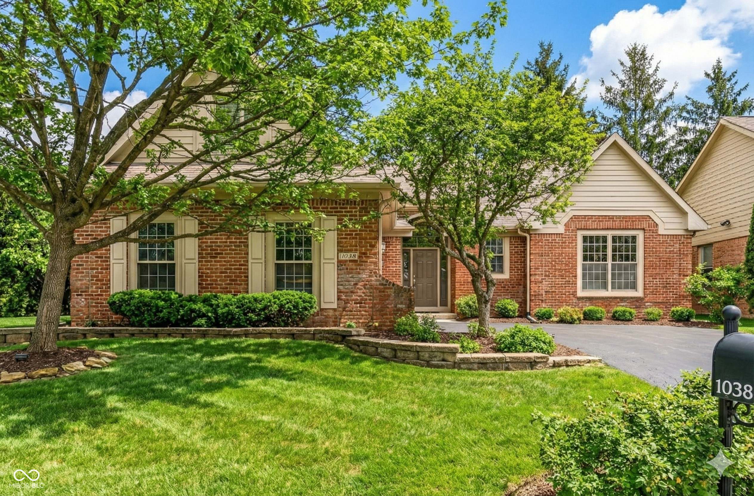 10380 Spring Highland Drive Property Photo 1