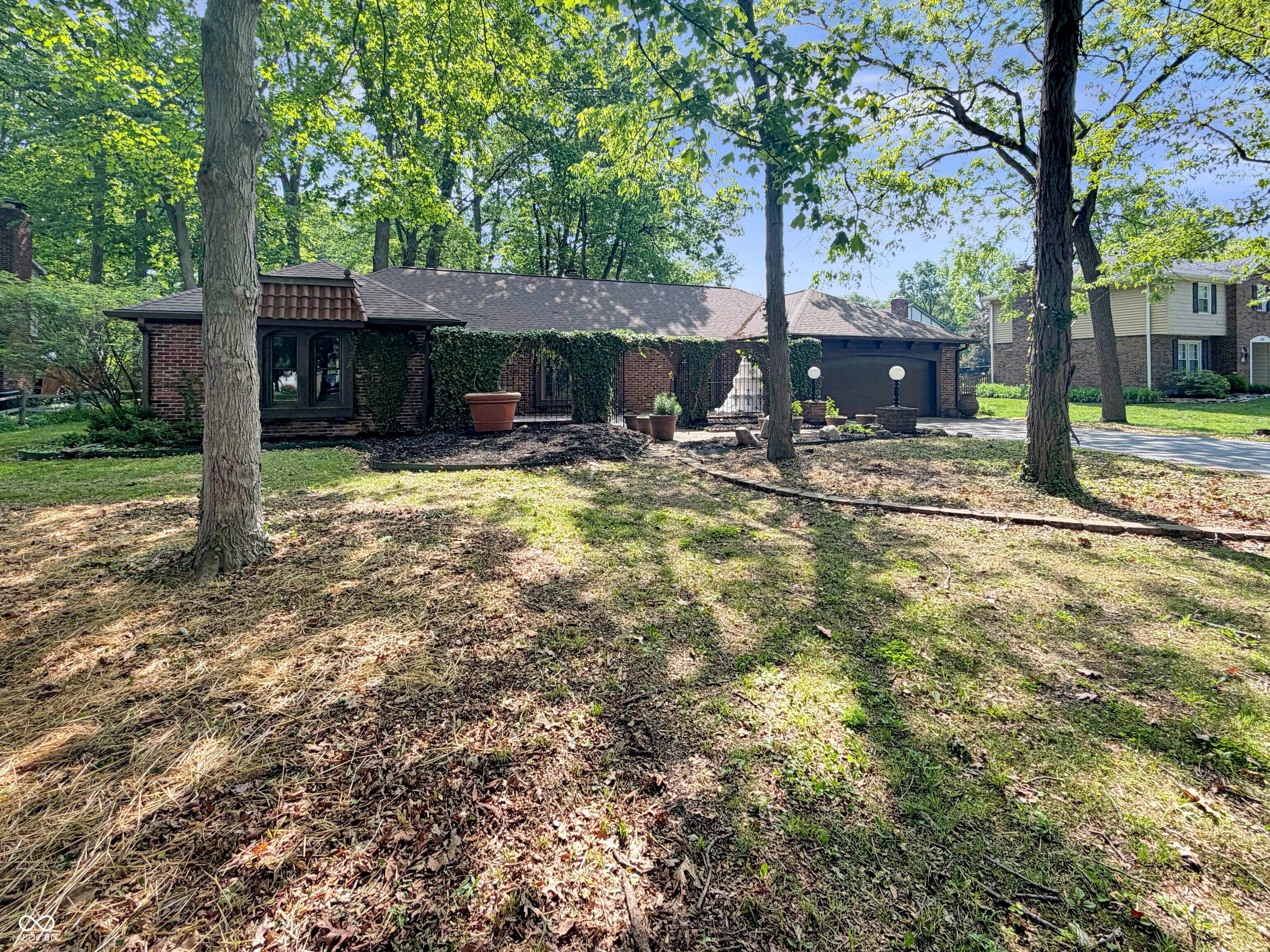 6811 Kingman Drive Property Photo 1