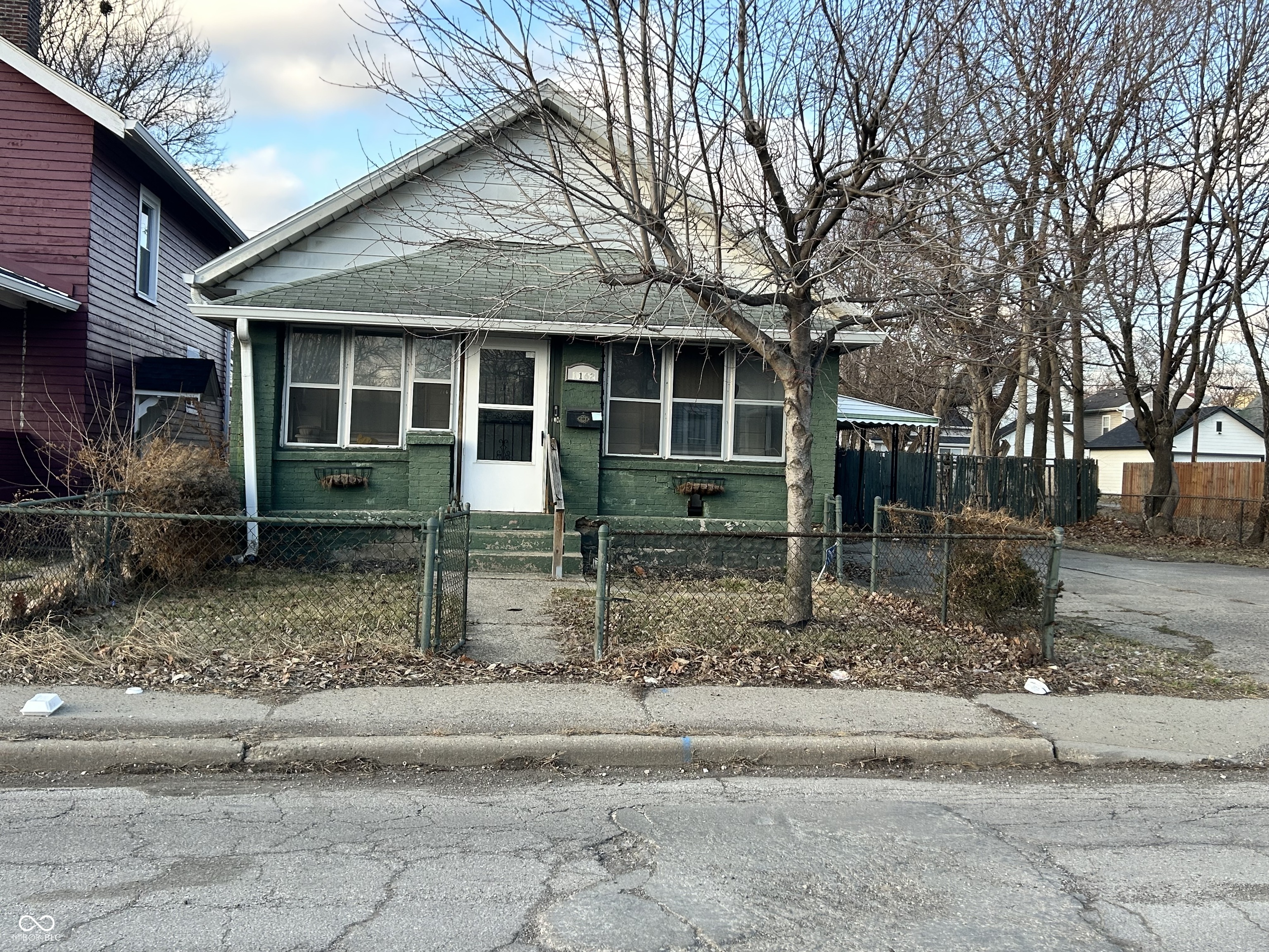 1162 W 29th Street Property Photo 1