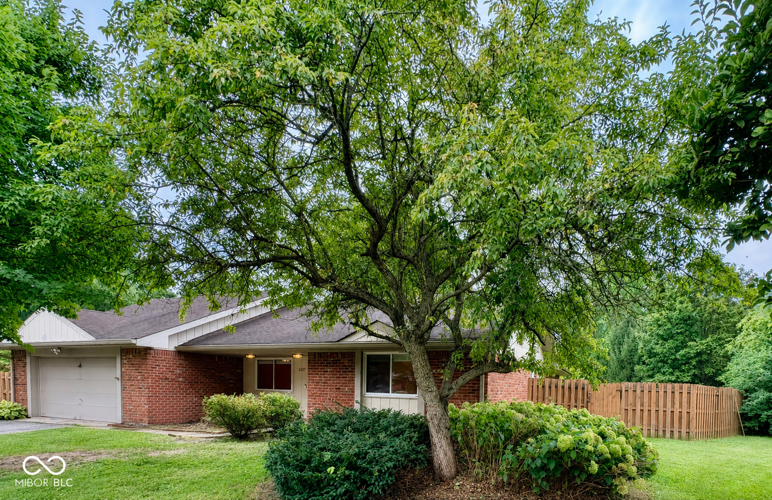 1327 Walston Court