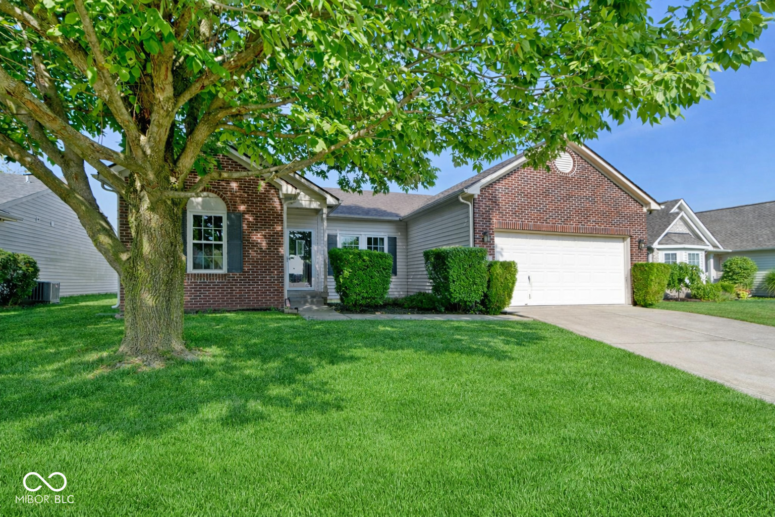 8778 N Deer Crossing Boulevard Property Photo 1