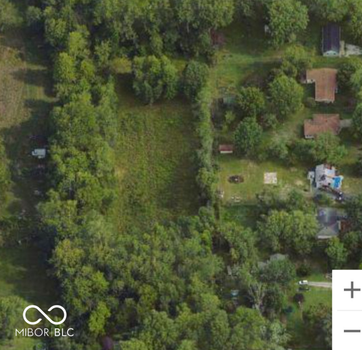 200 S Harbison Avenue Property Photo 1