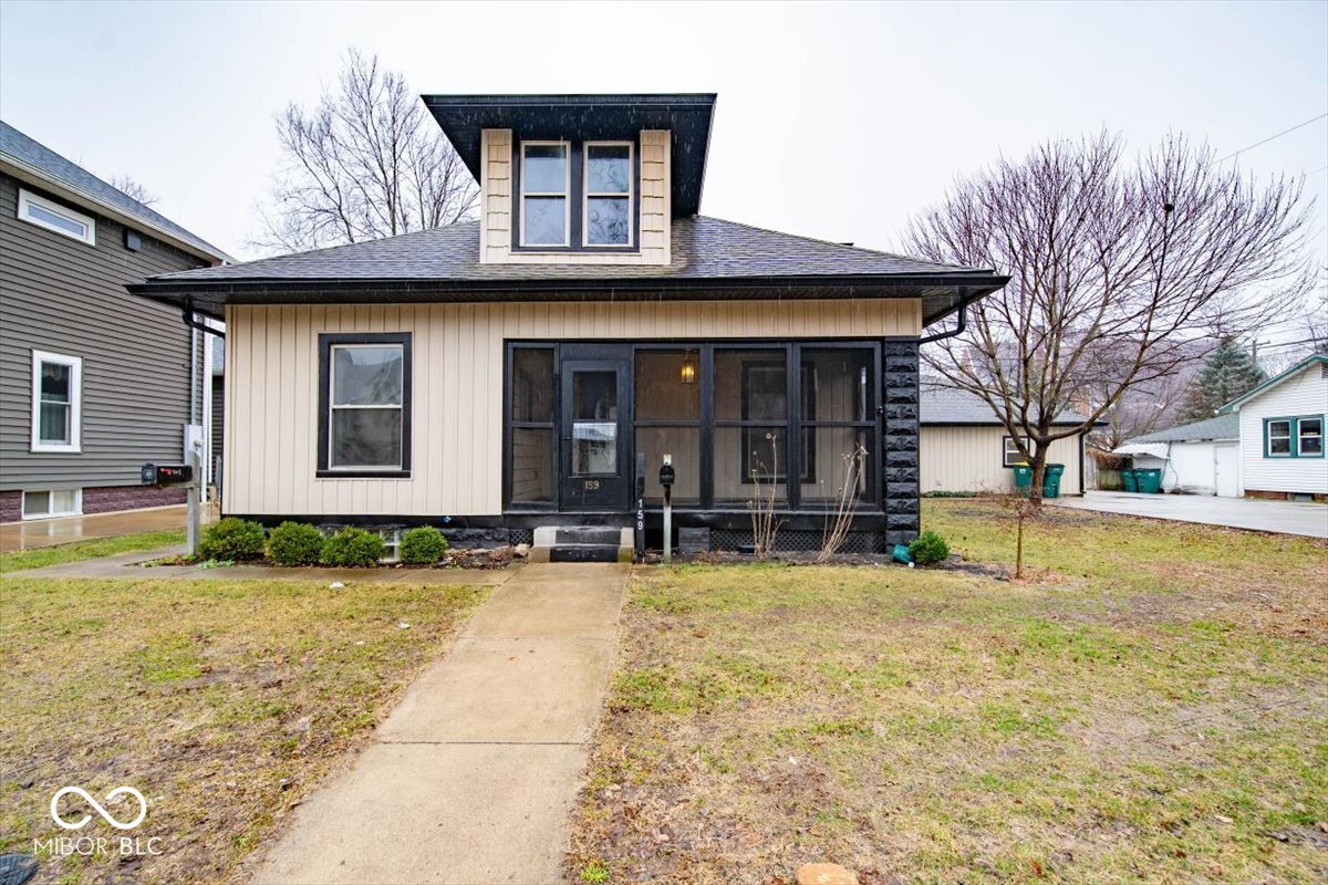 159 E King Street