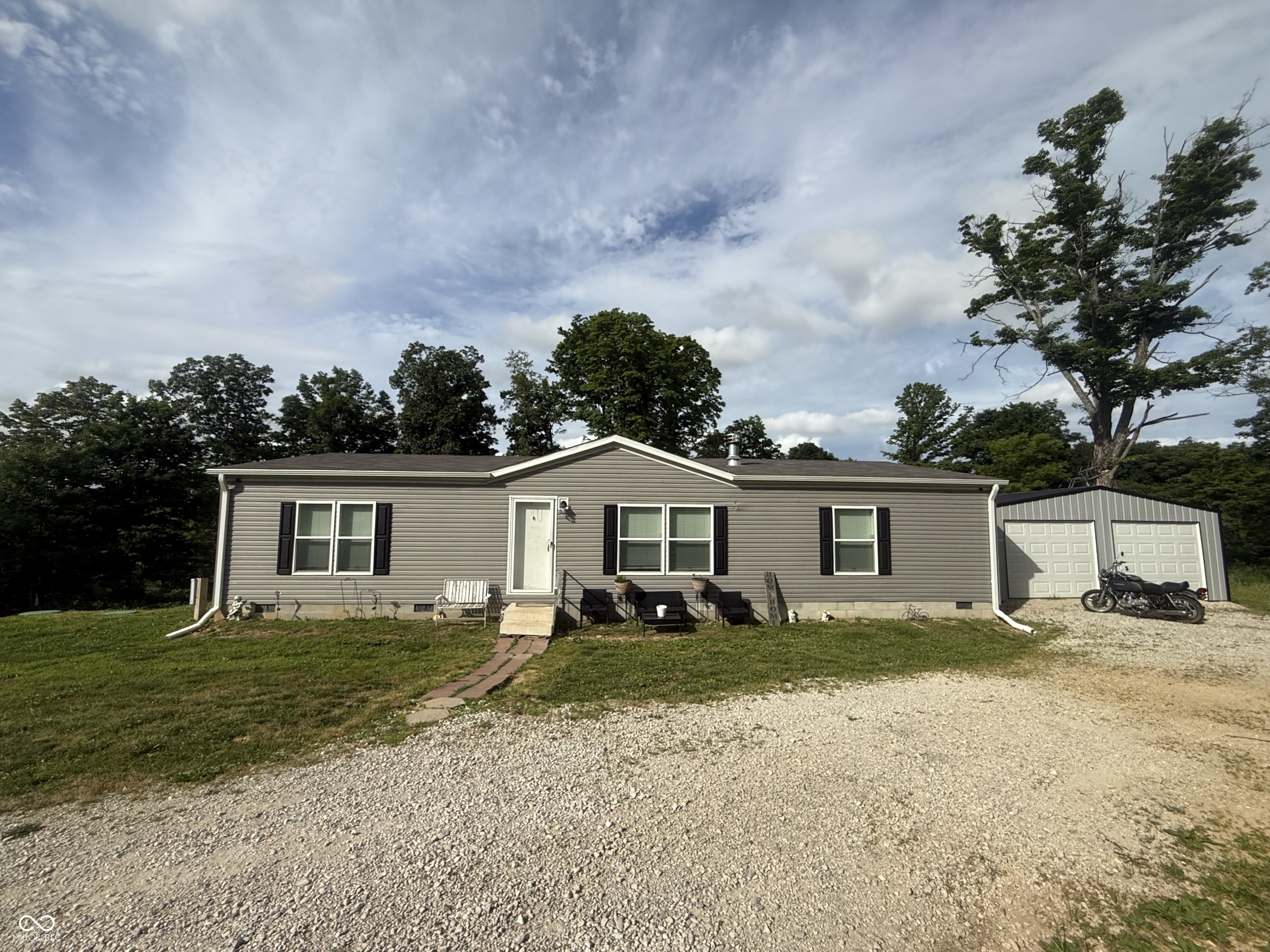 8404 W County Road 225 Property Photo 1