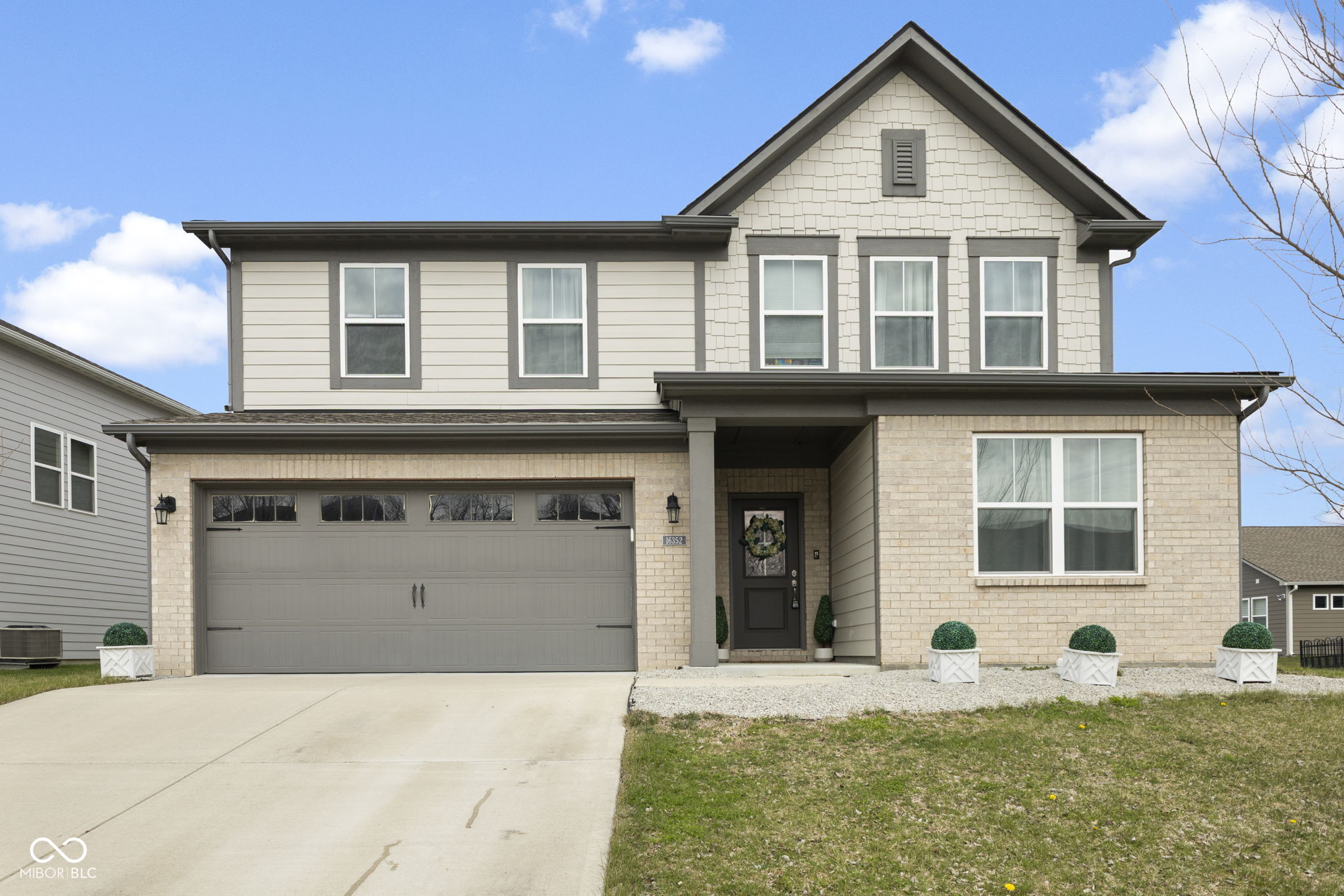 16352 Sedalia Drive Property Photo 1