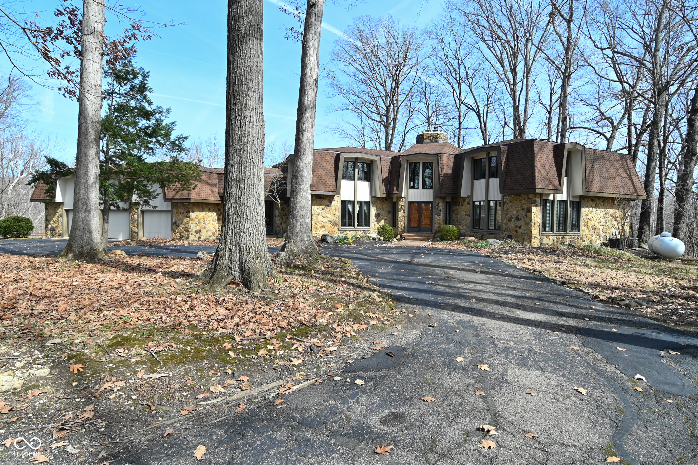 5154 E County Road 200 Property Photo 1