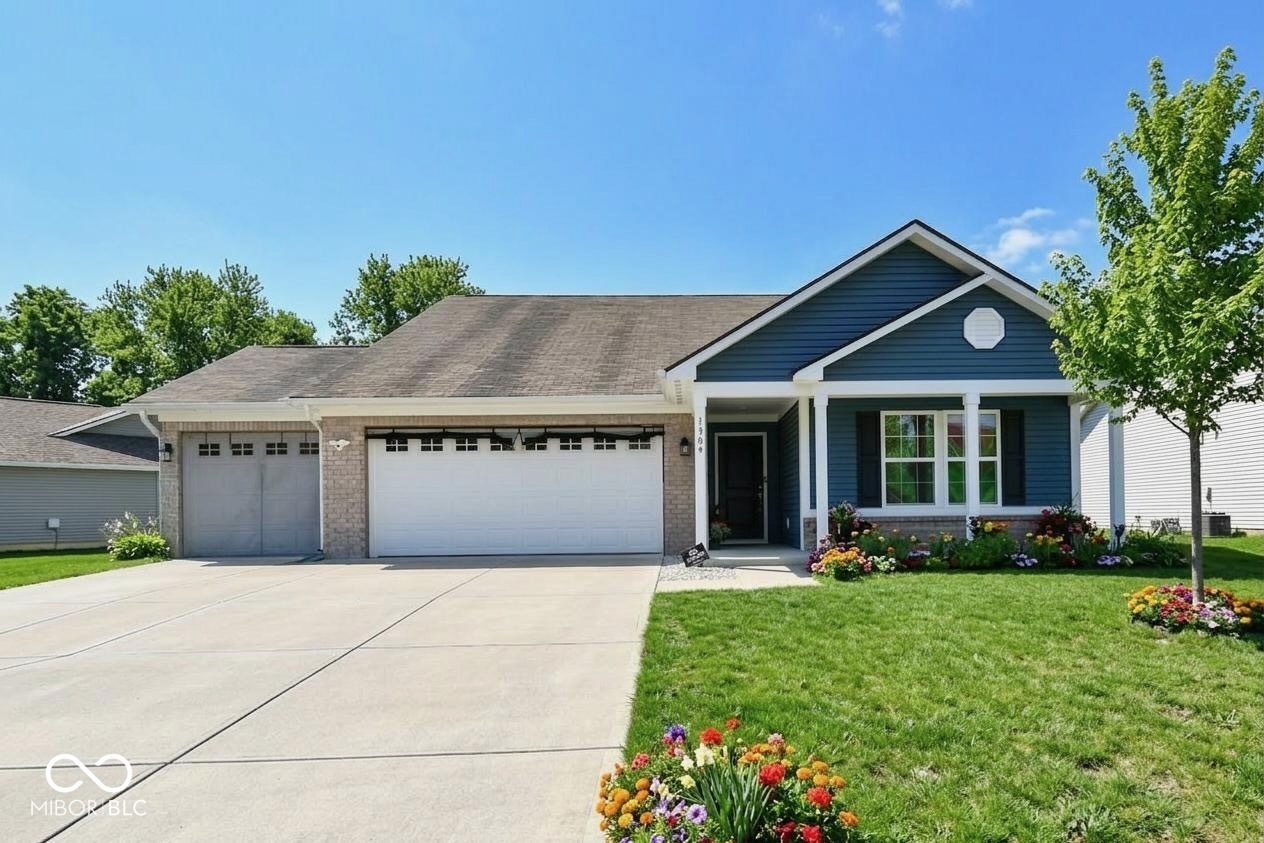 1364 Lexington Trail Property Photo 1