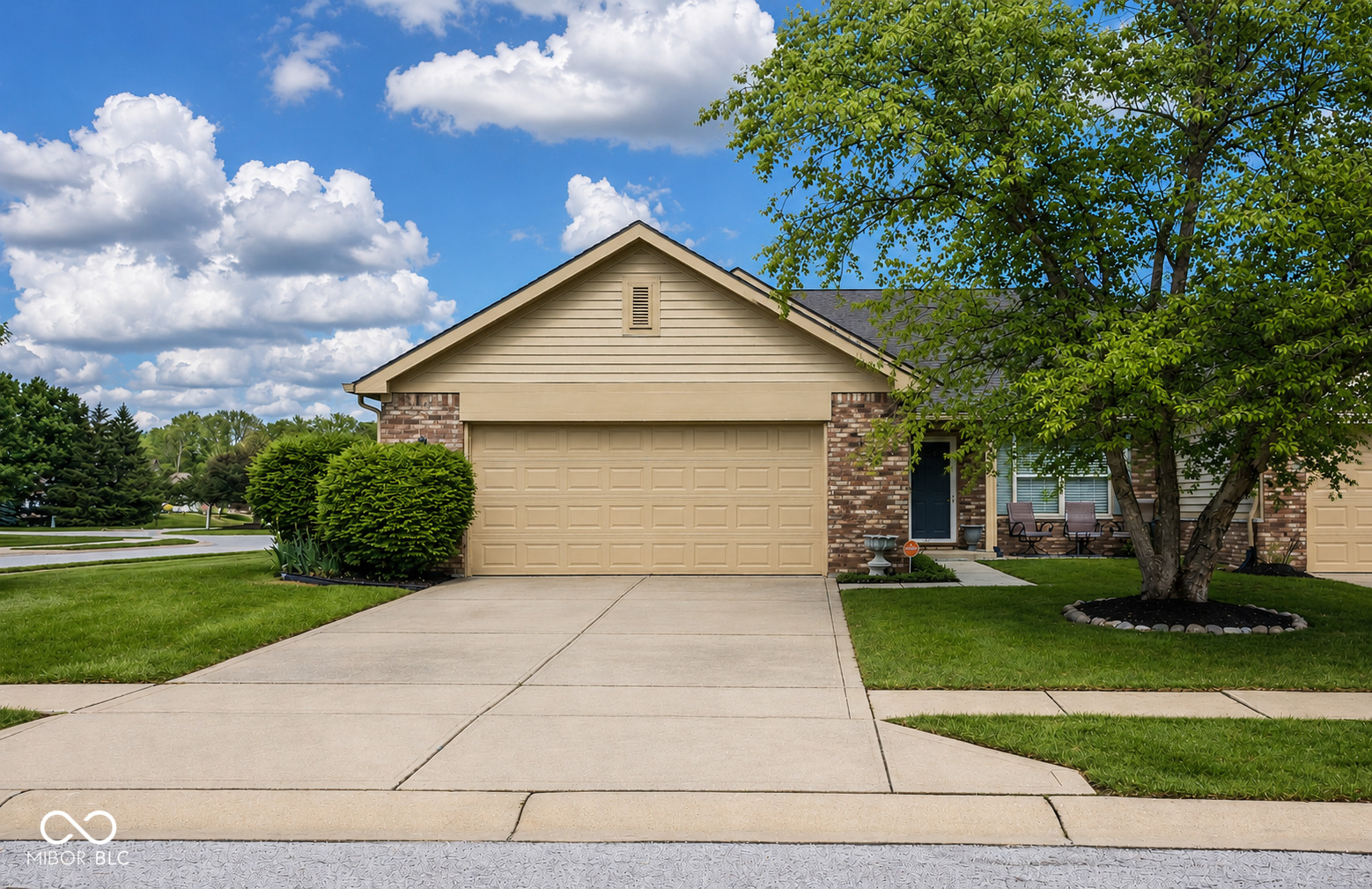 7151 Brant Pointe Circle Property Photo 1