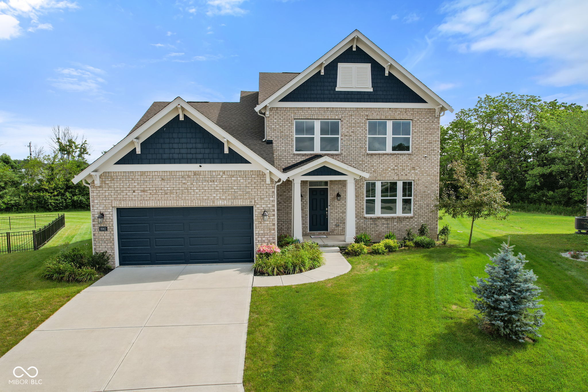9962 Mosaic Blue Way