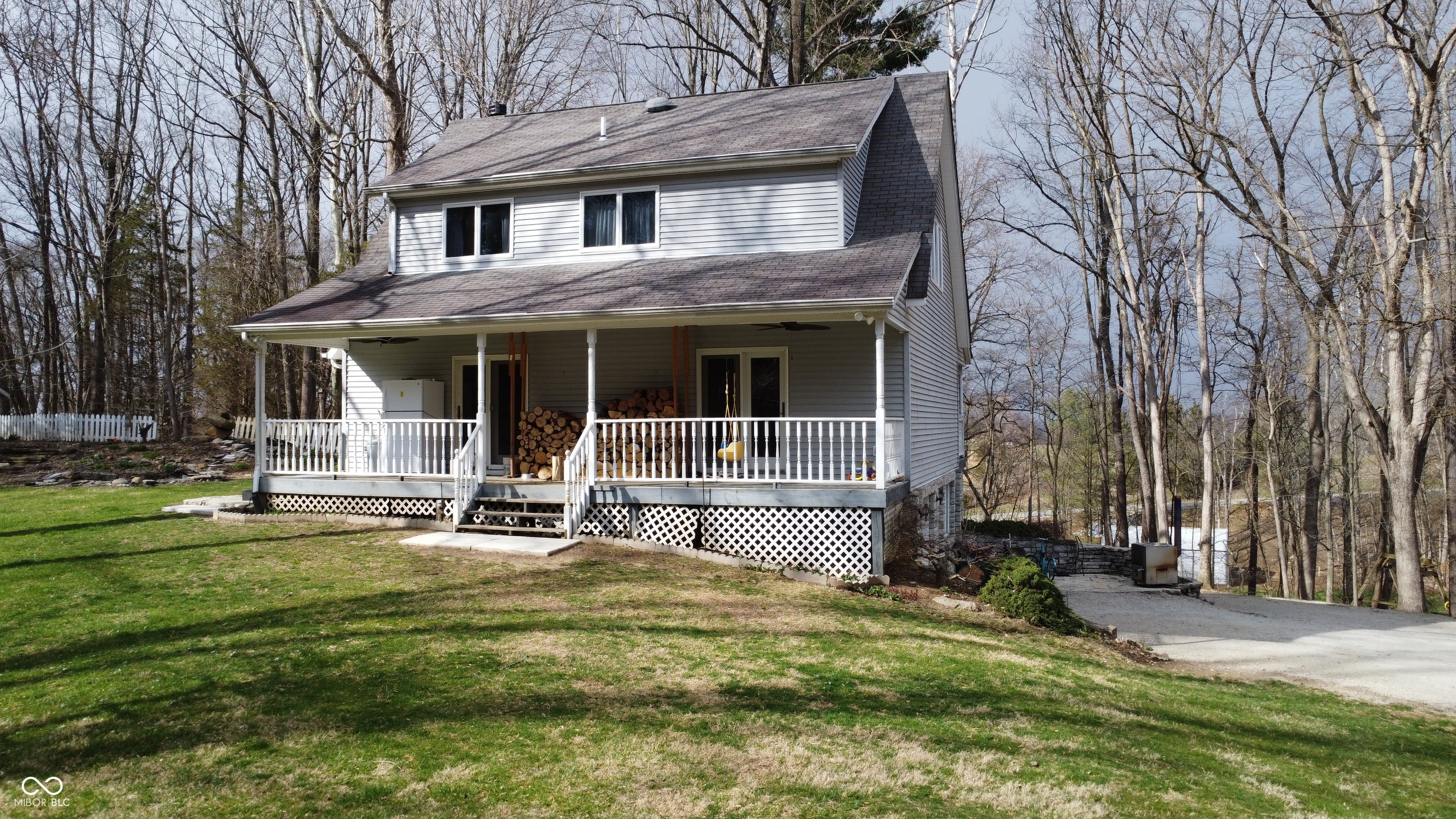 111 W Everton Road Property Photo 1