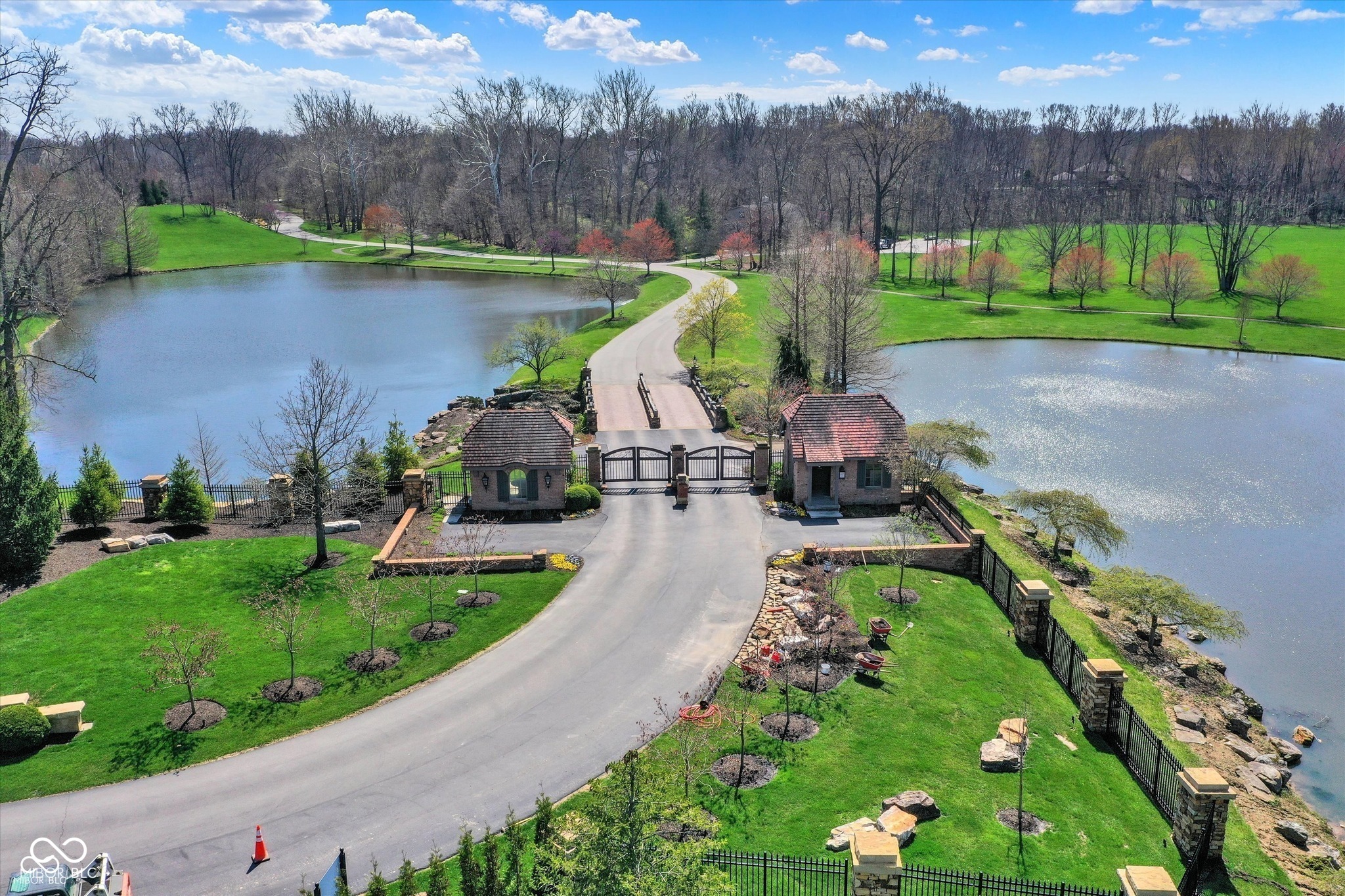 1 Woodard Bluff