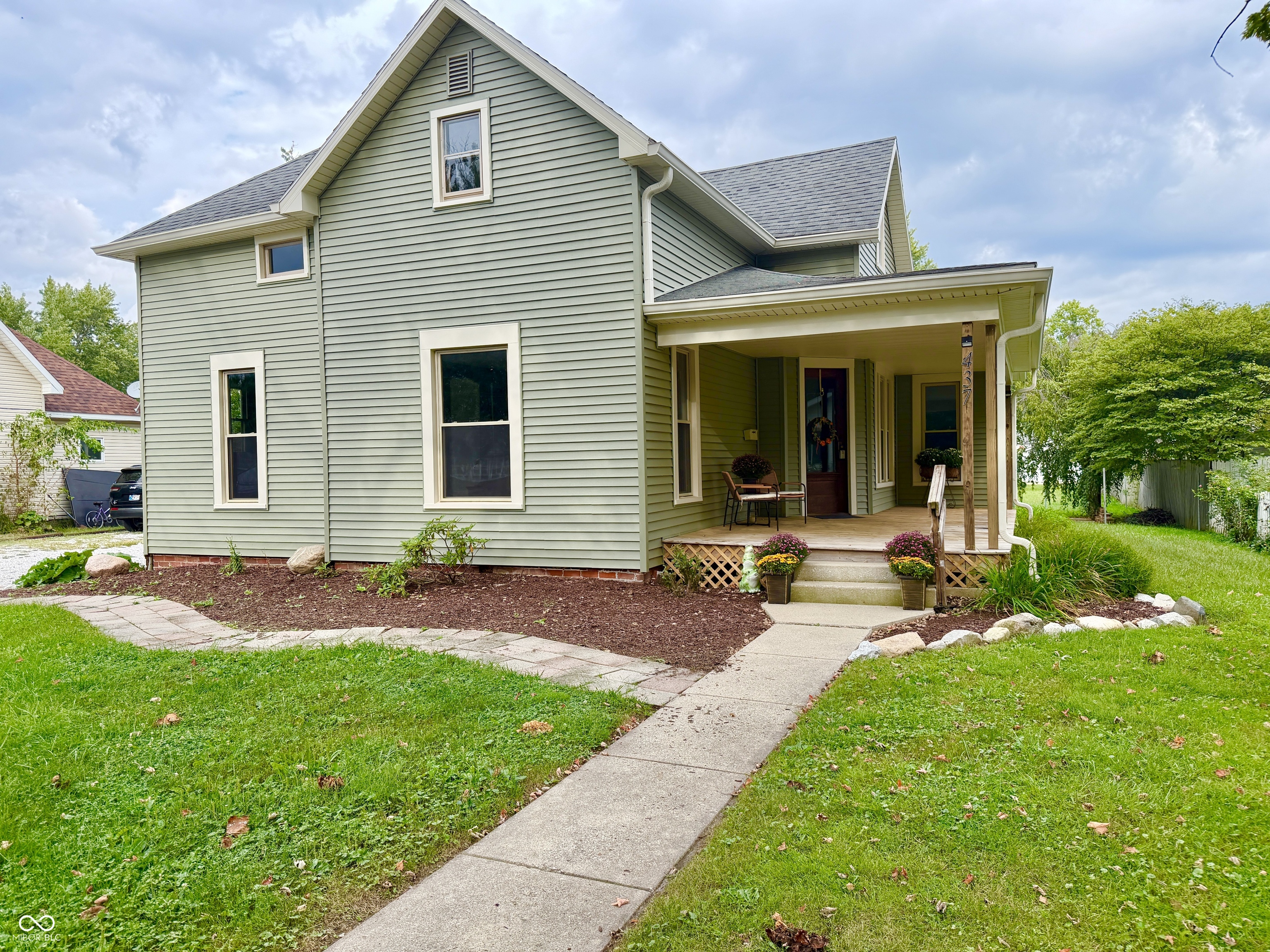 437 N Conde Street Property Photo 1