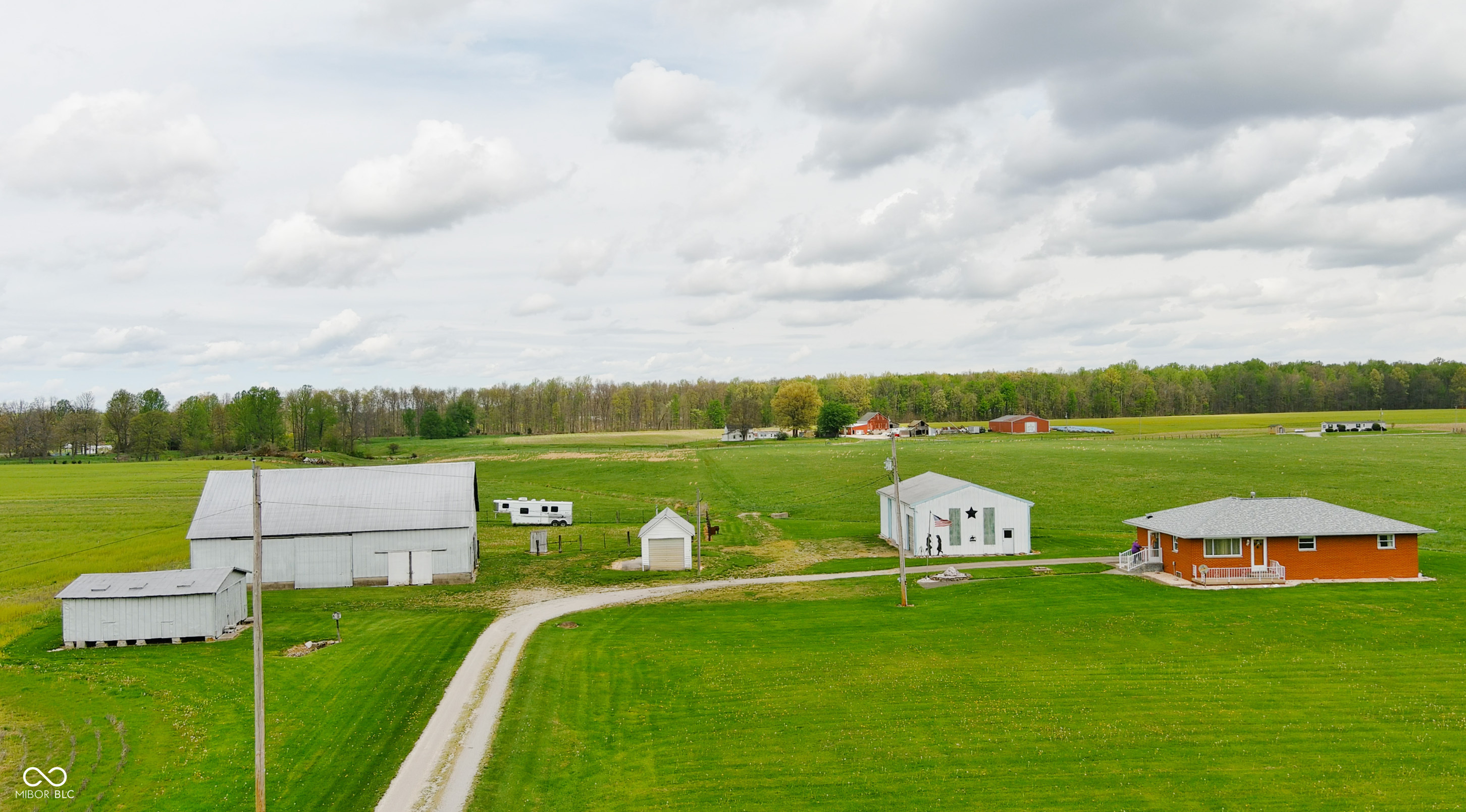 8435 E County Road 1000