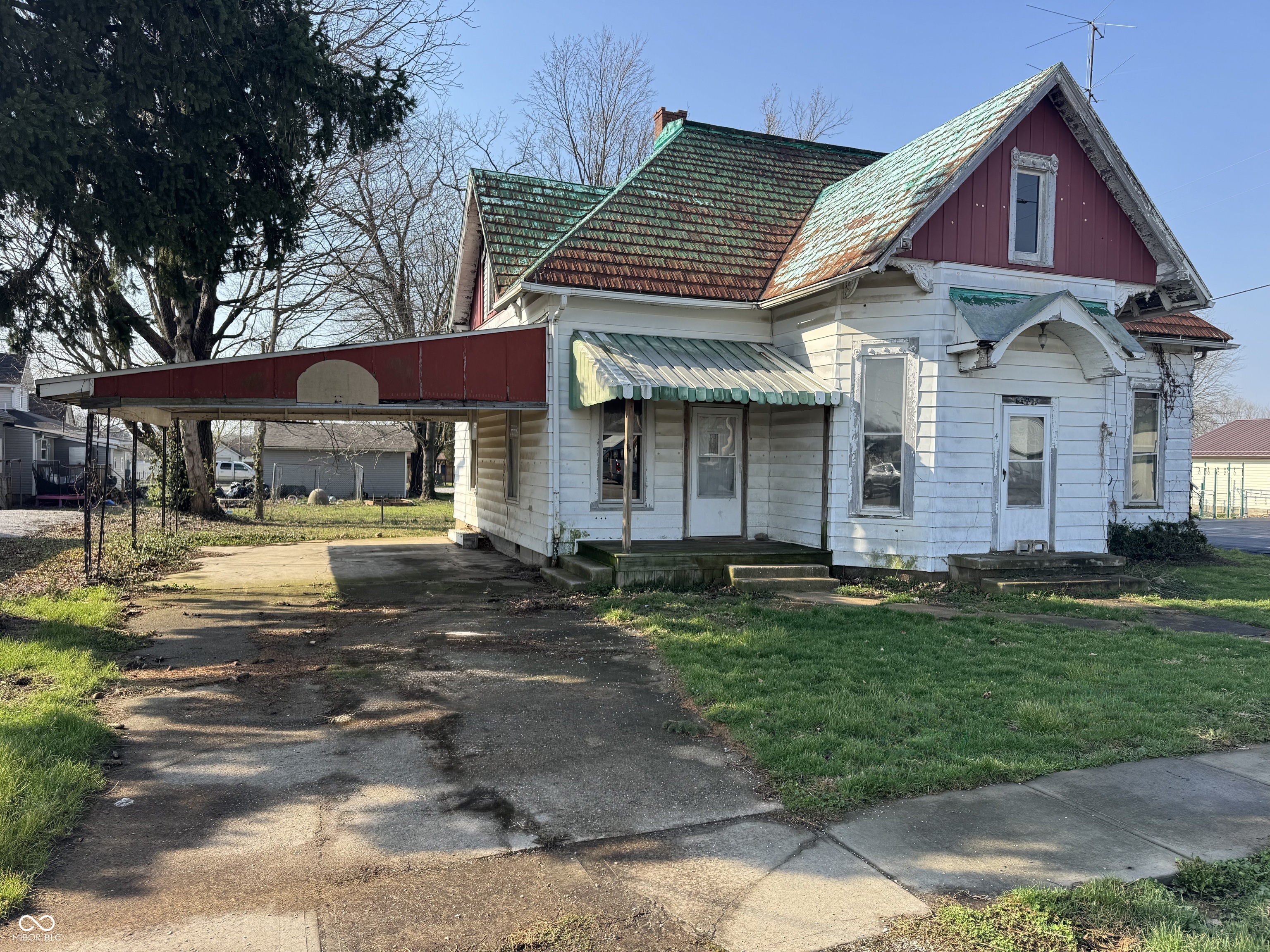 4 W Water Street Property Photo 1