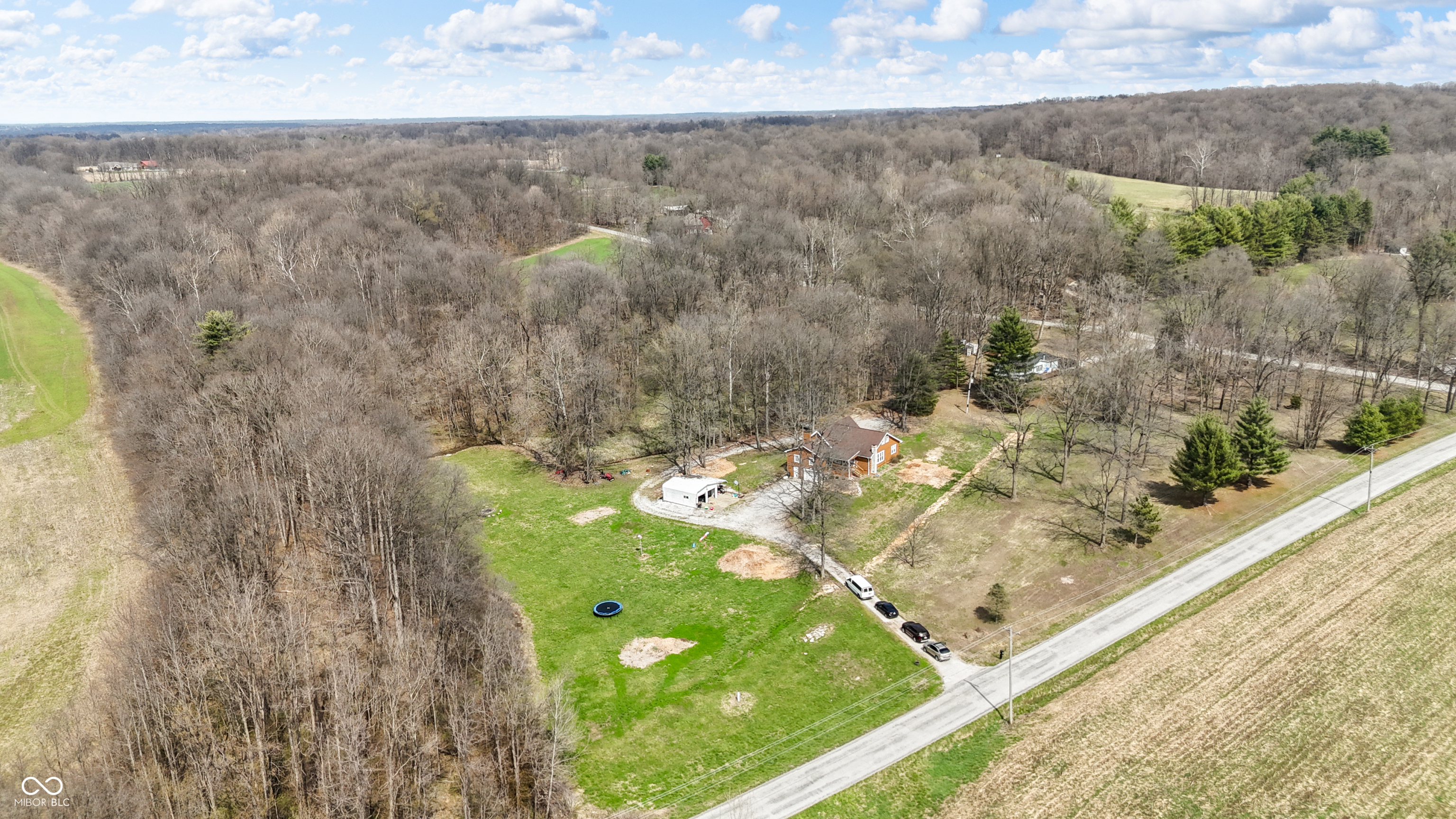 2409 E County Rd 700 Property Photo 1