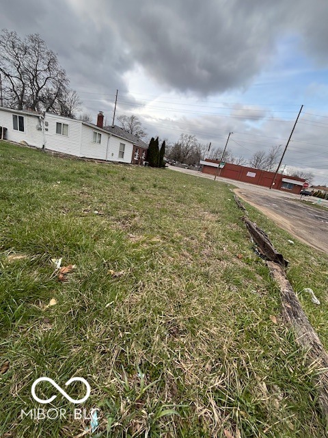5011 E 16th Street