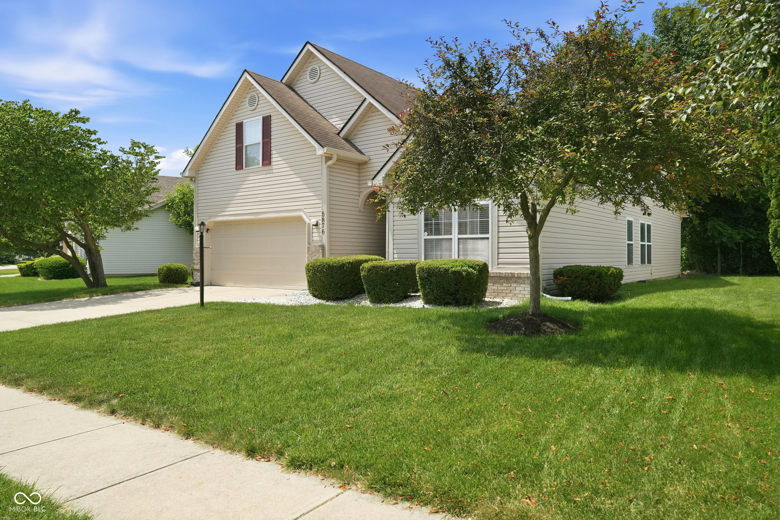 5876 Lost Oaks Drive Property Photo 1