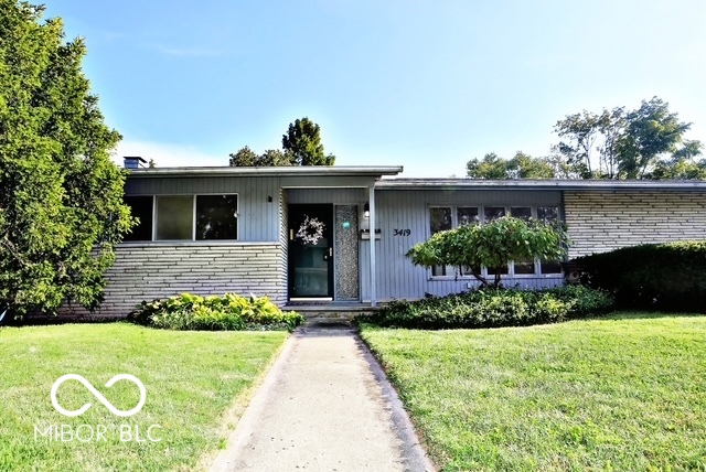 3419 Larkspur Lane Property Photo 1
