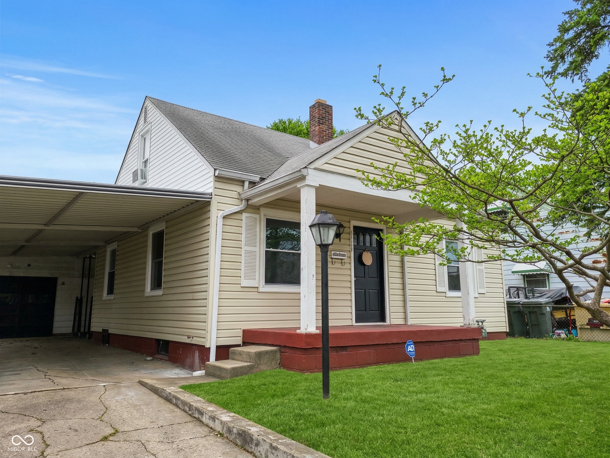2016 Glenridge Drive