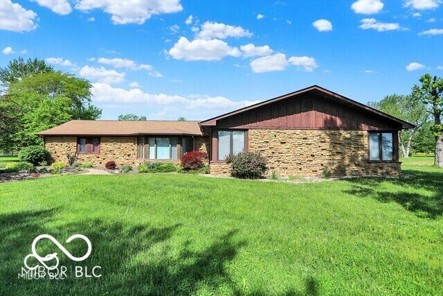 5272 N Graham Road Property Photo 1