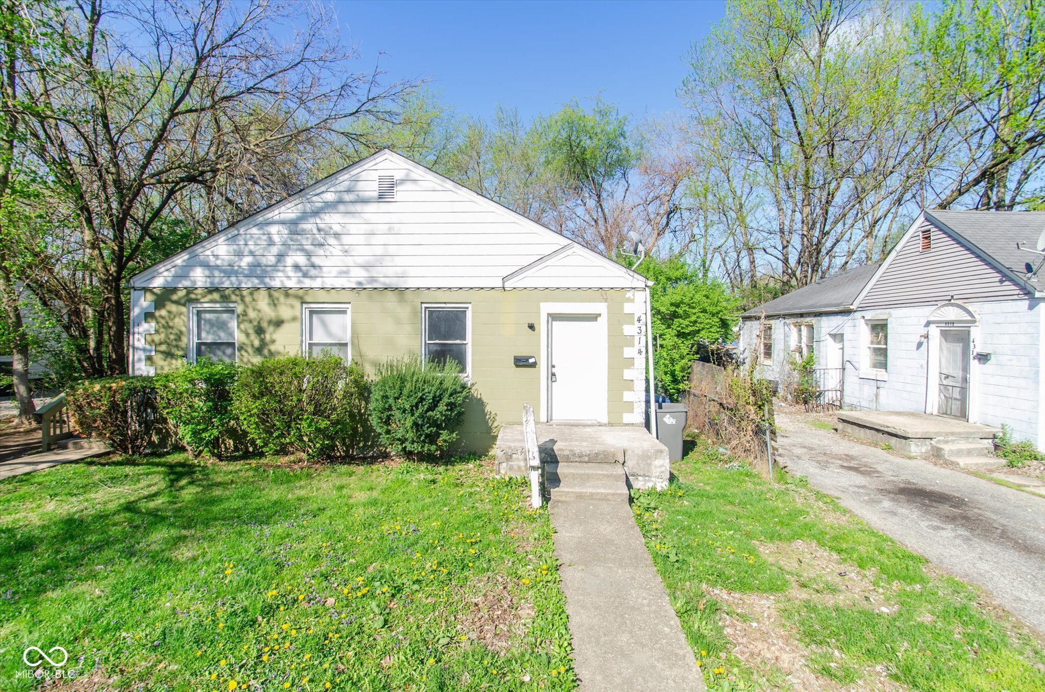 4312 Norwaldo Avenue Property Photo 1