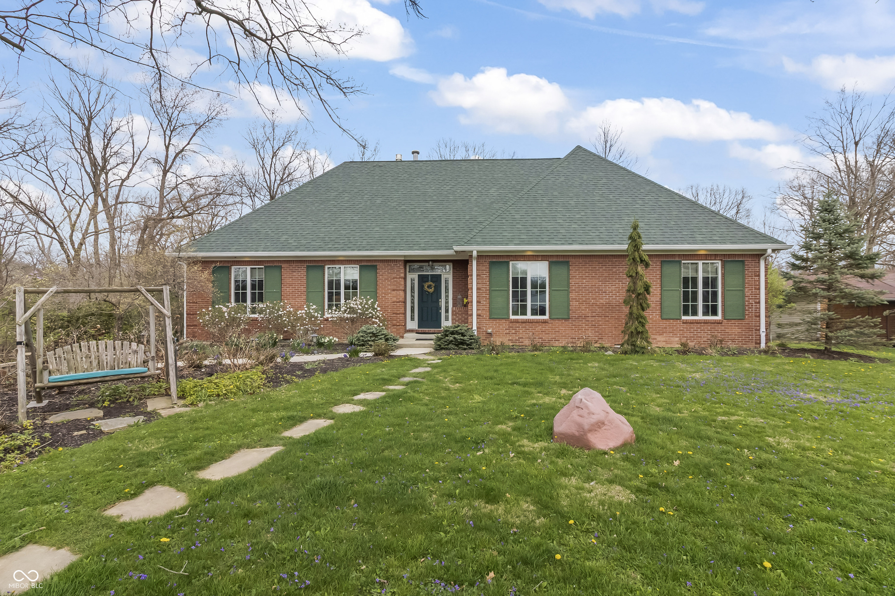 8928 Carriage Lane Property Photo 1