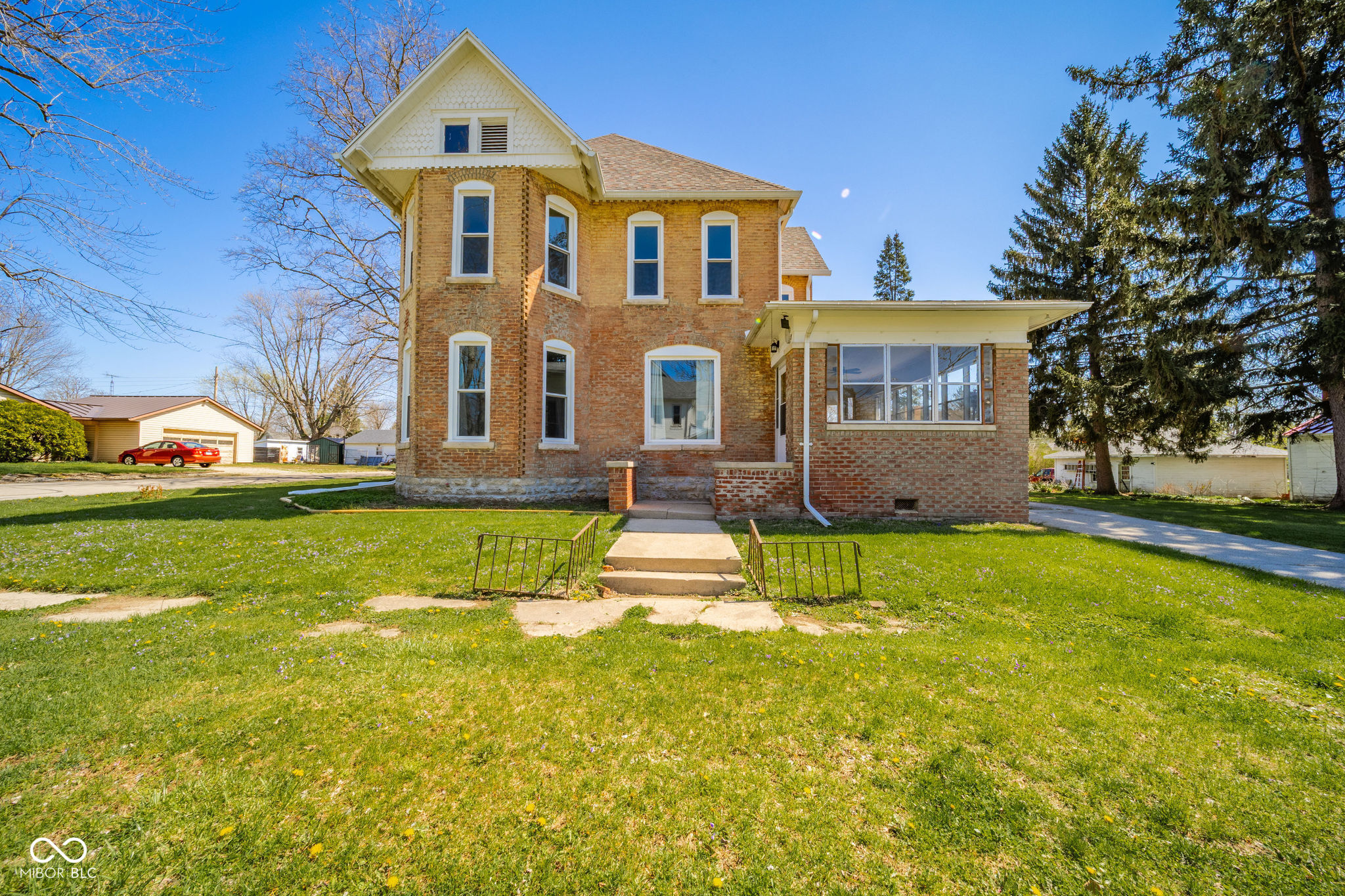 149 N Dalton Avenue Property Photo 1