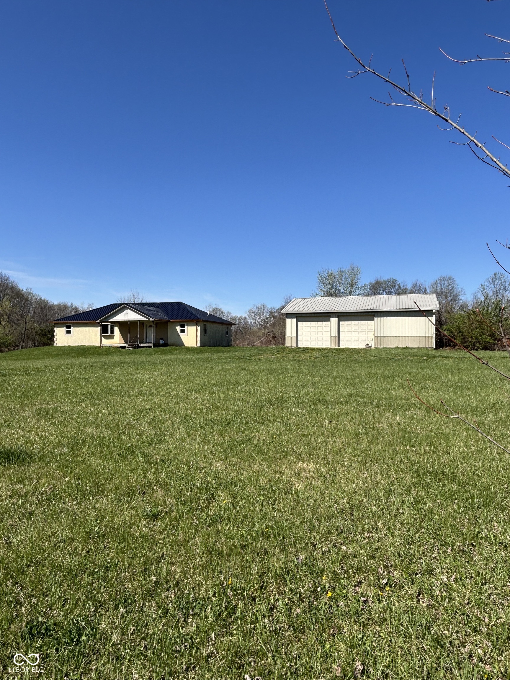 6829 S County Road 625 Property Photo 1