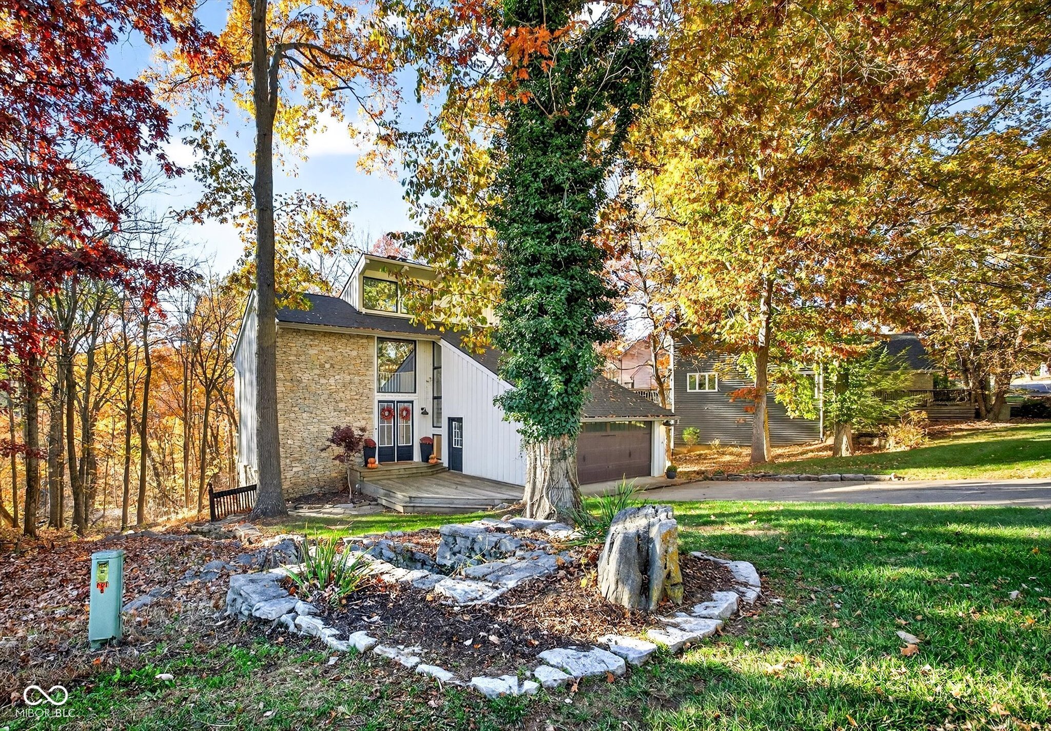 9428 S Harbour Pointe Drive Property Photo 1
