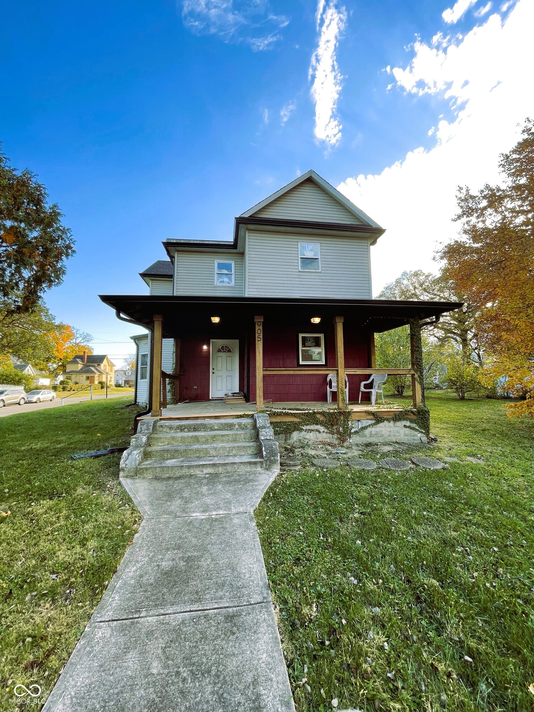 905 W 3rd Street