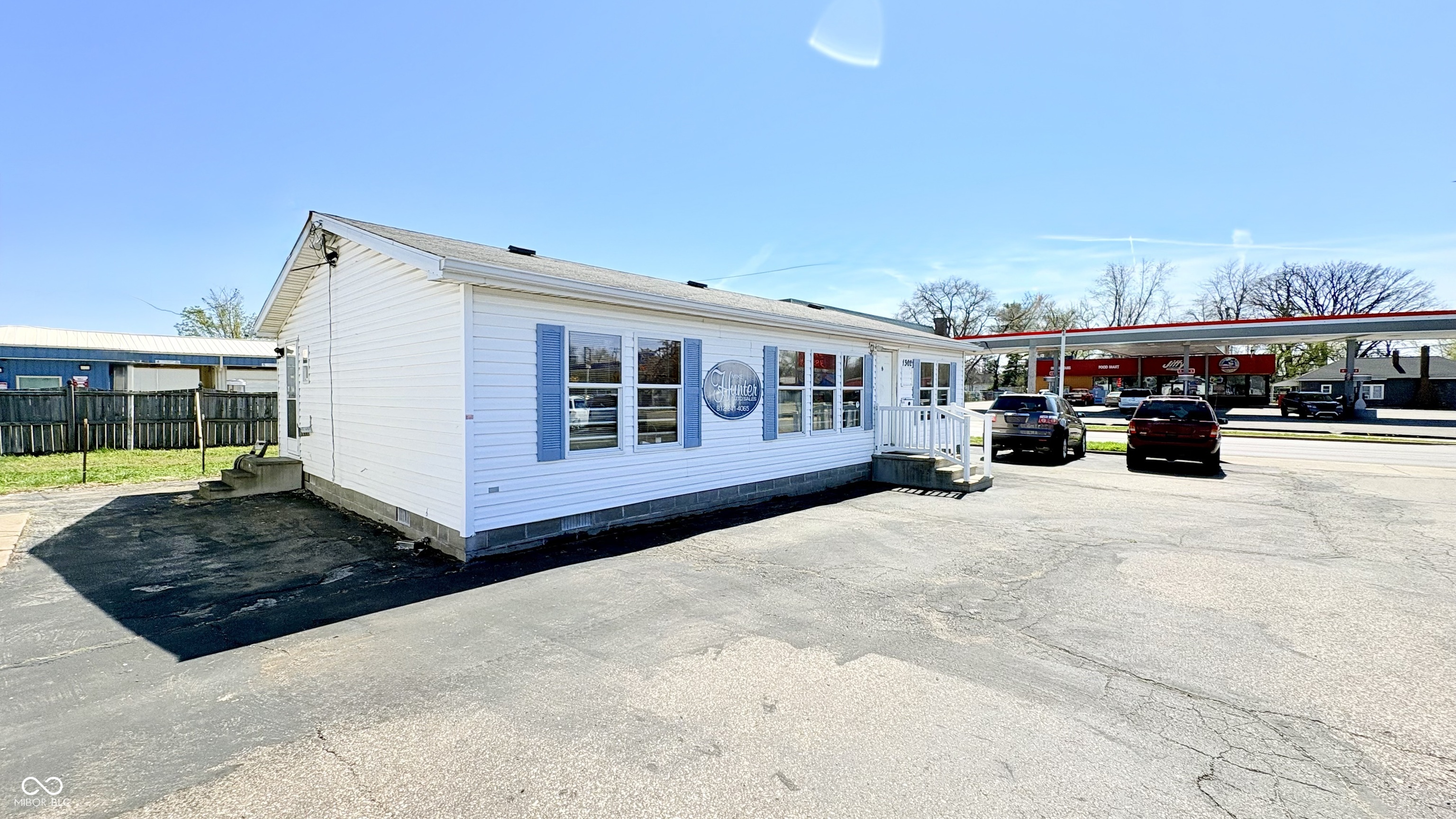 1310 Poplar Street Property Photo 1