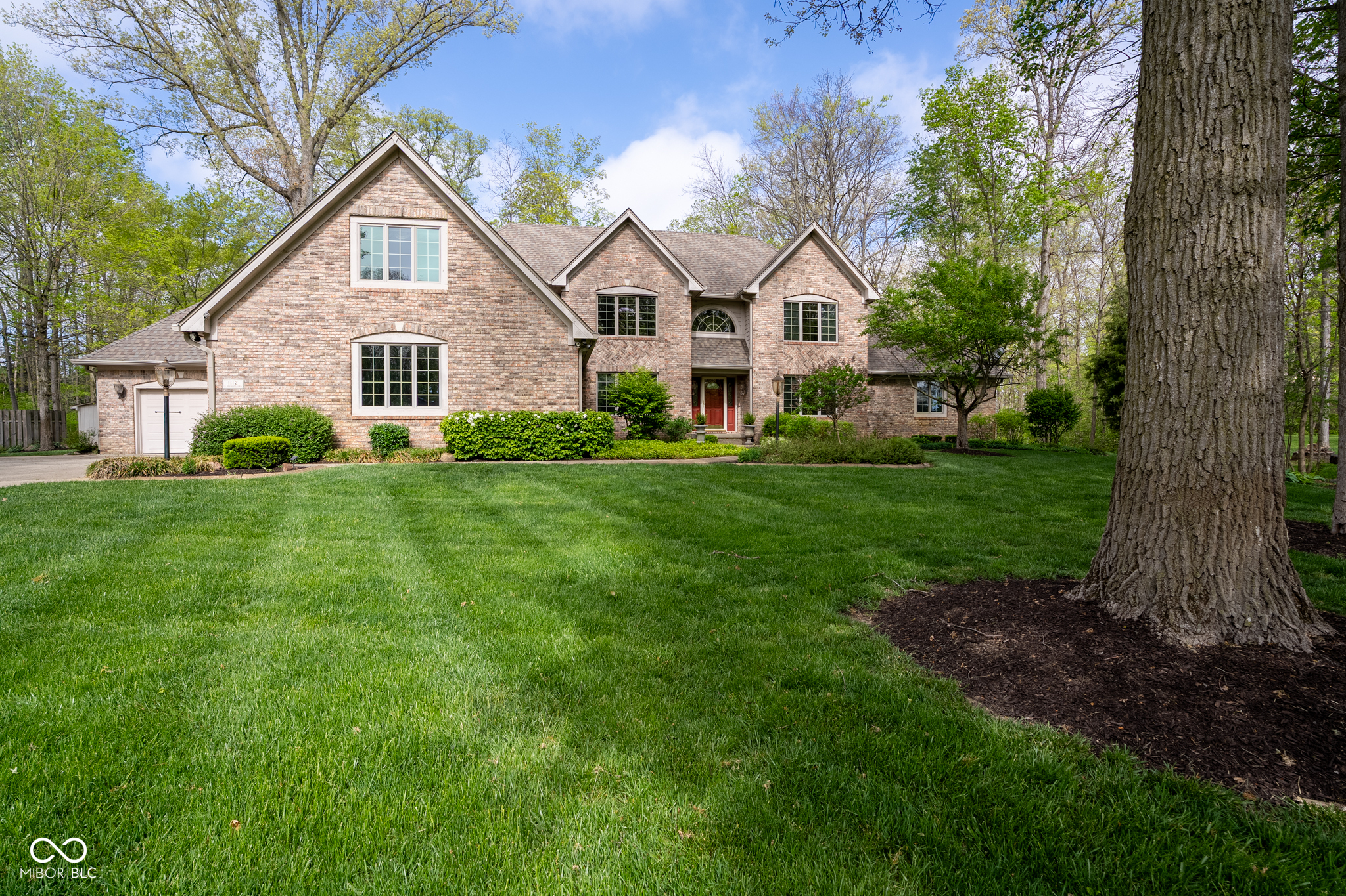 1112 N Dogwood Way