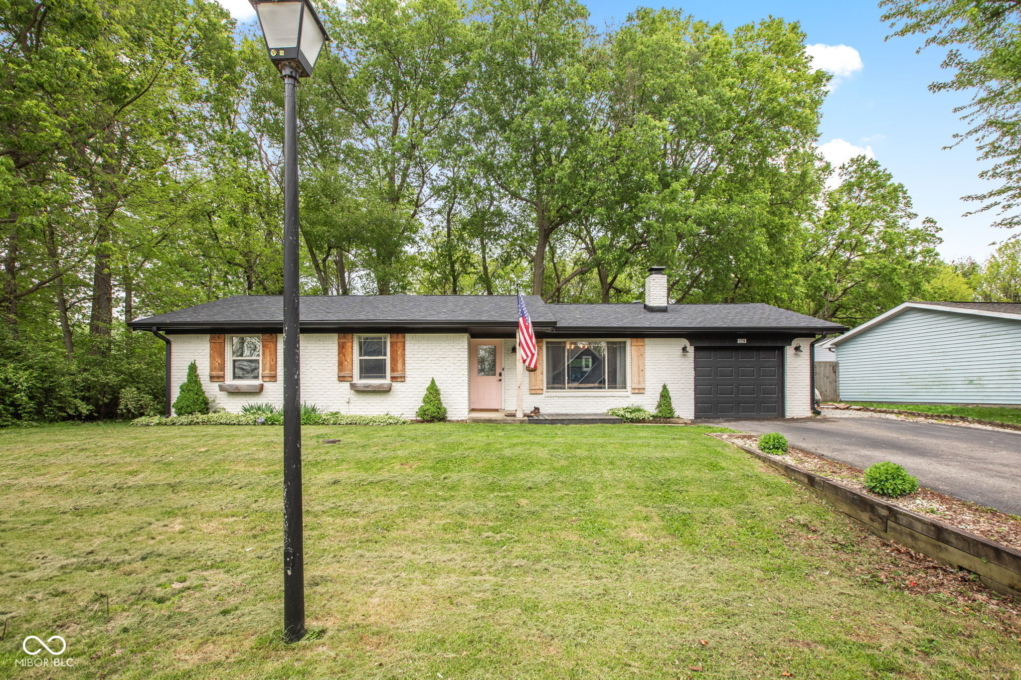 129 Bayshore Drive Property Photo 1