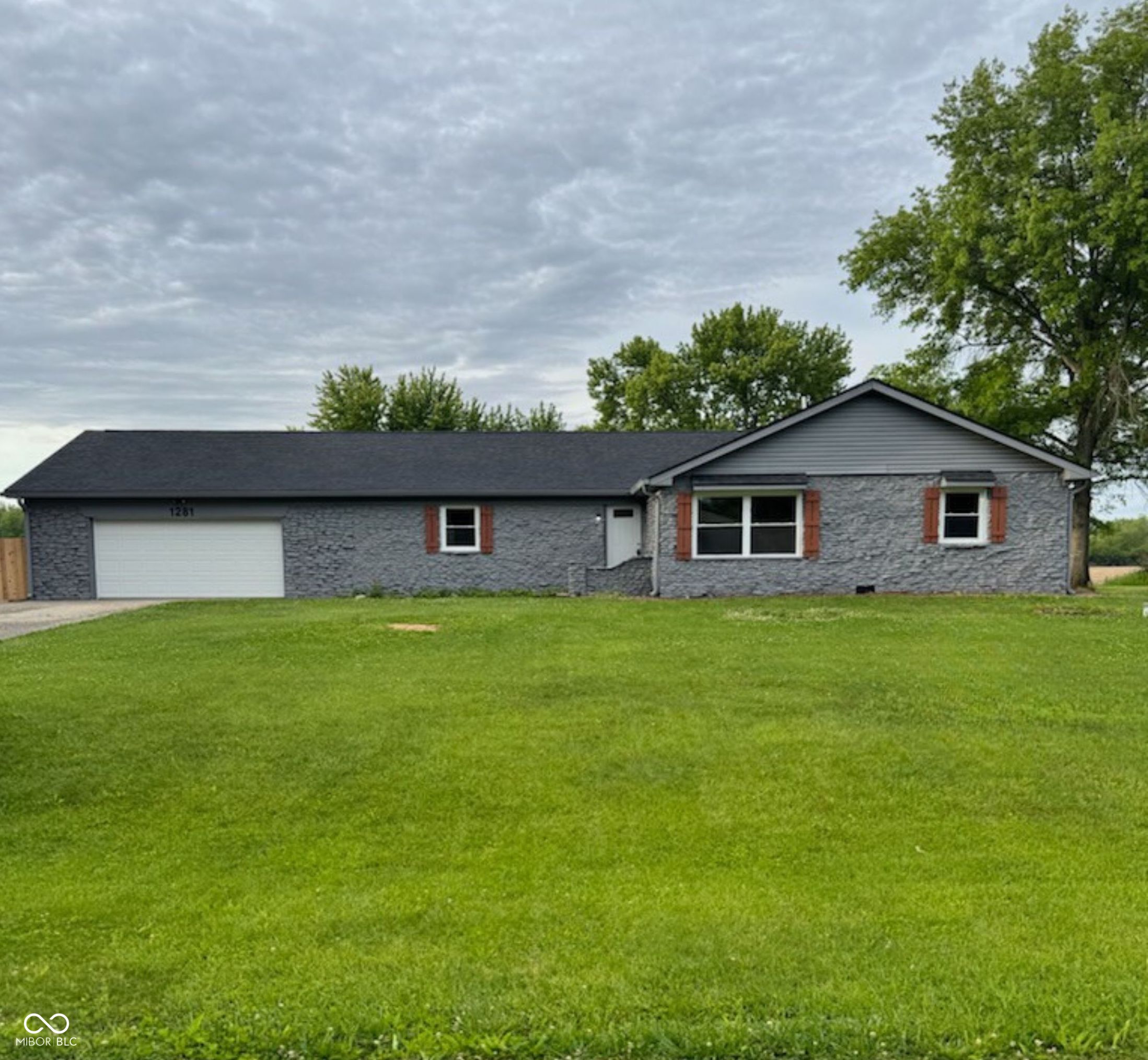 1281 Fox Trail Drive