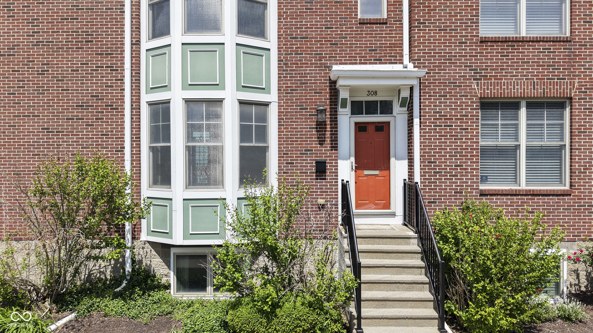 308 E 10th Street