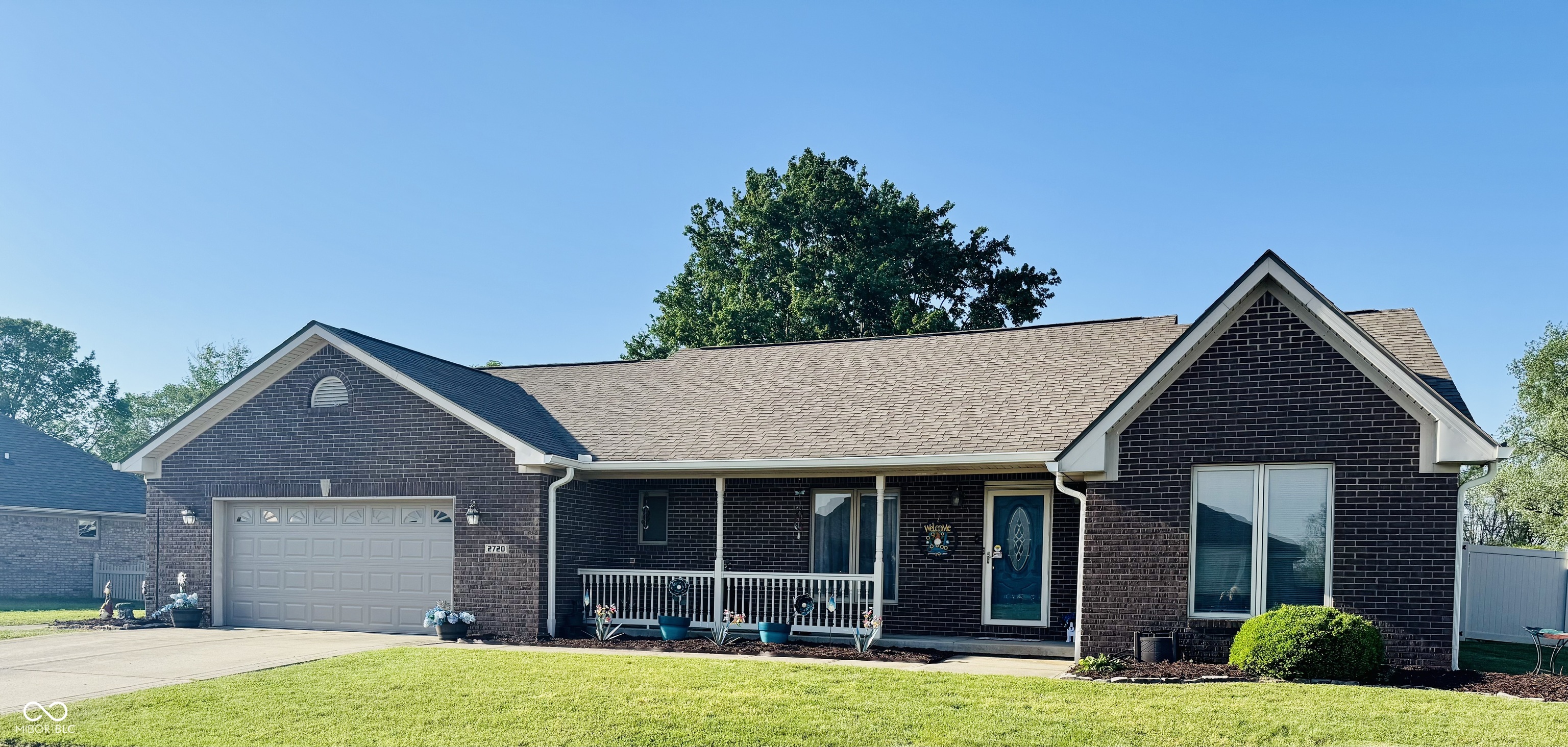 2720 Falcon Court Property Photo 1