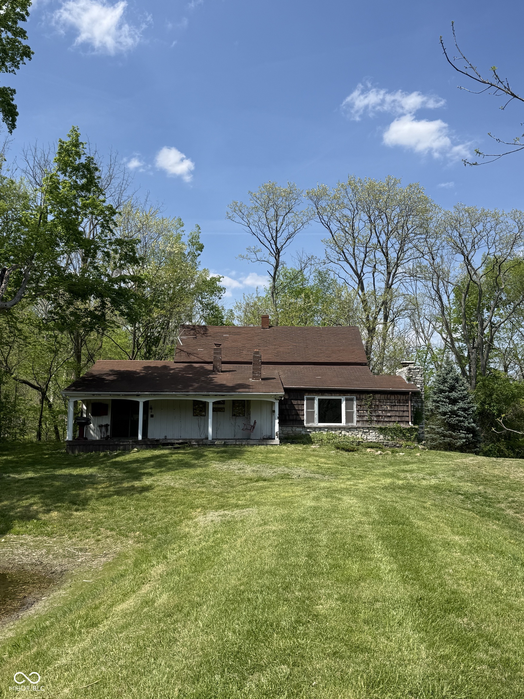 7811 S Sanes Road Property Photo 1