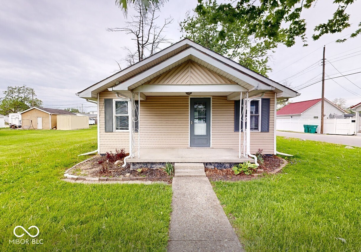 2301 S 19th Street Property Photo 1